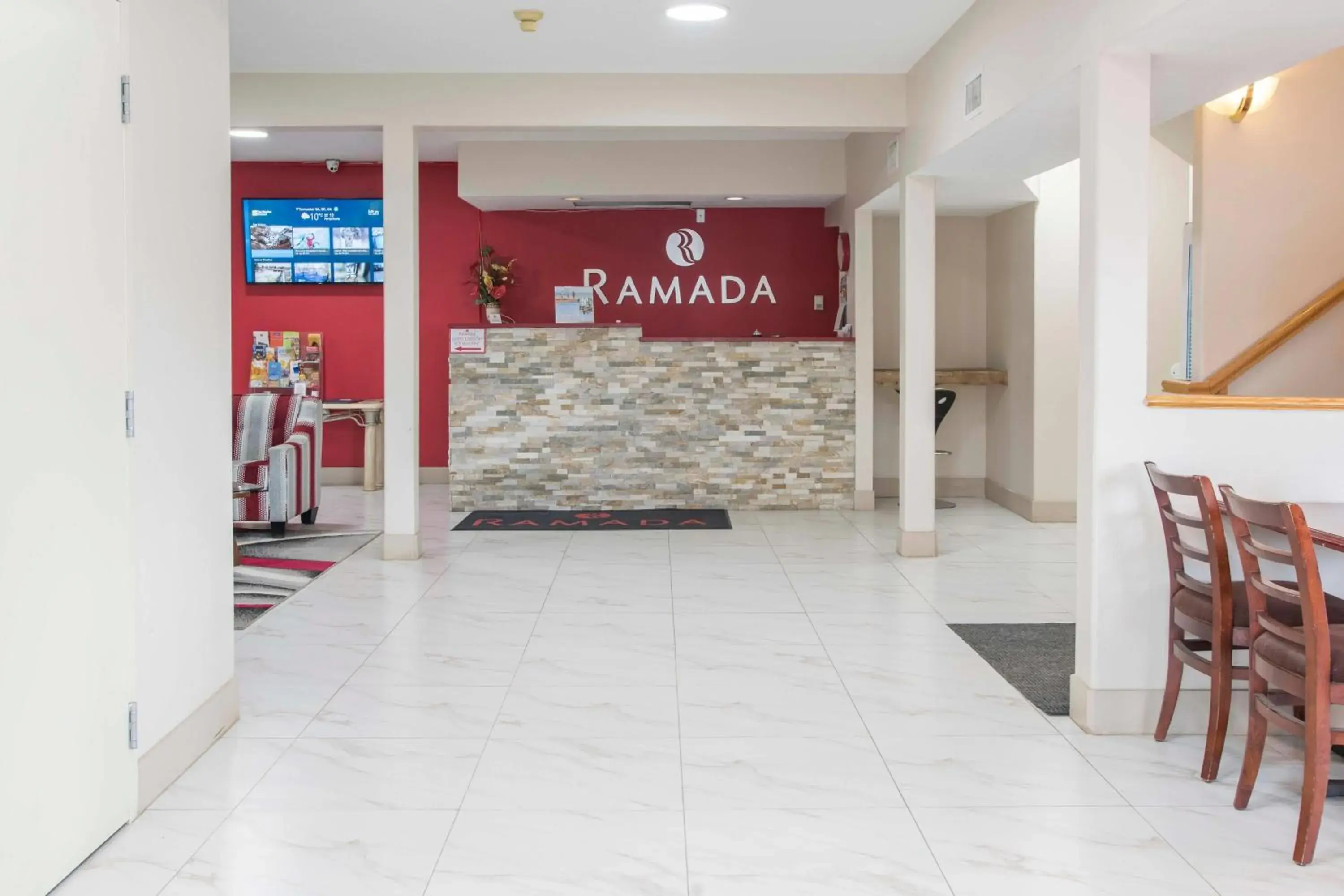 Lobby or reception in Ramada Limited 100 Mile House Lobby or reception in Ramada Limited 100 Mile House