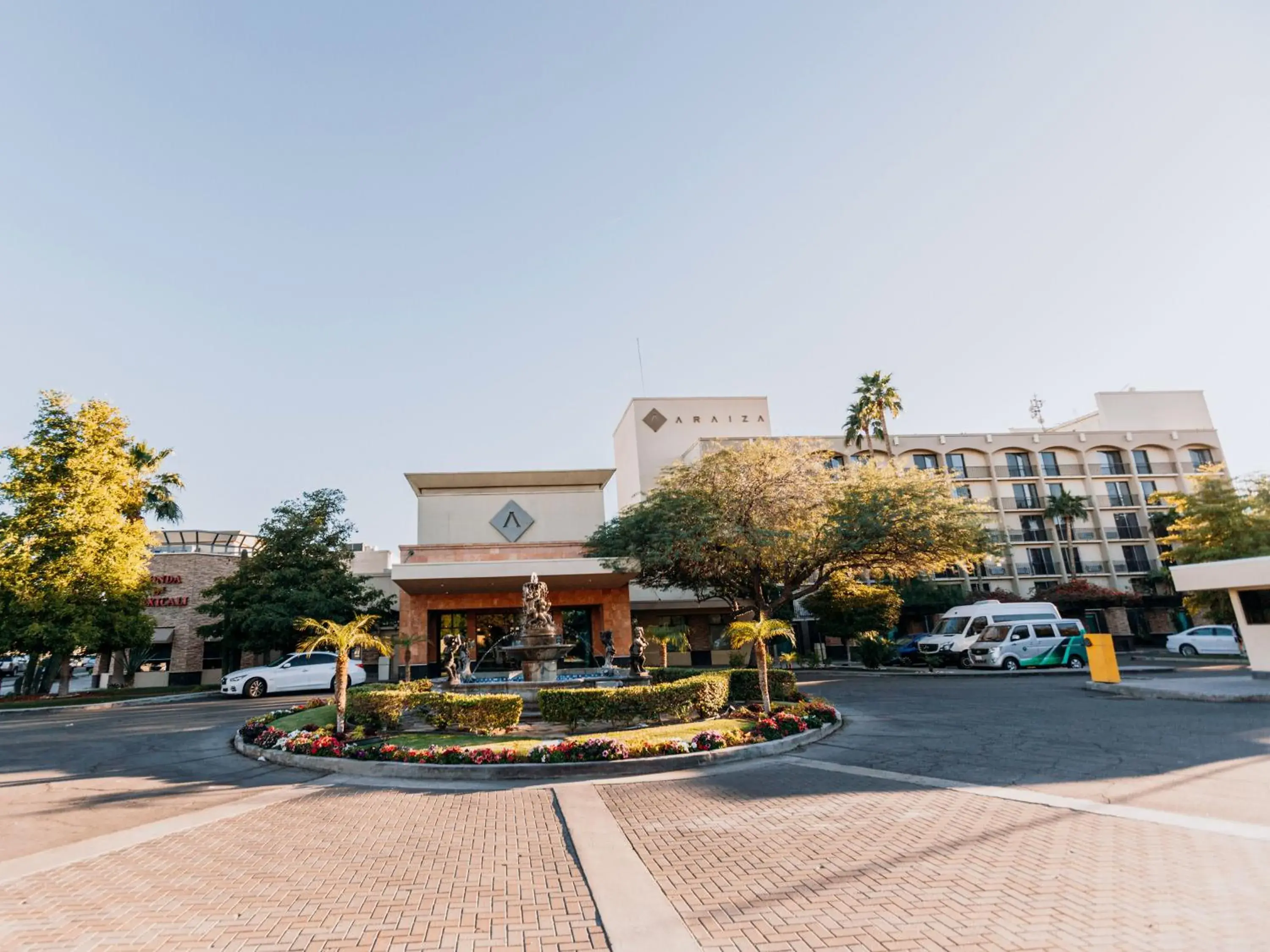 Facade/entrance in Hotel Araiza Mexicali Facade/entrance in Hotel Araiza Mexicali