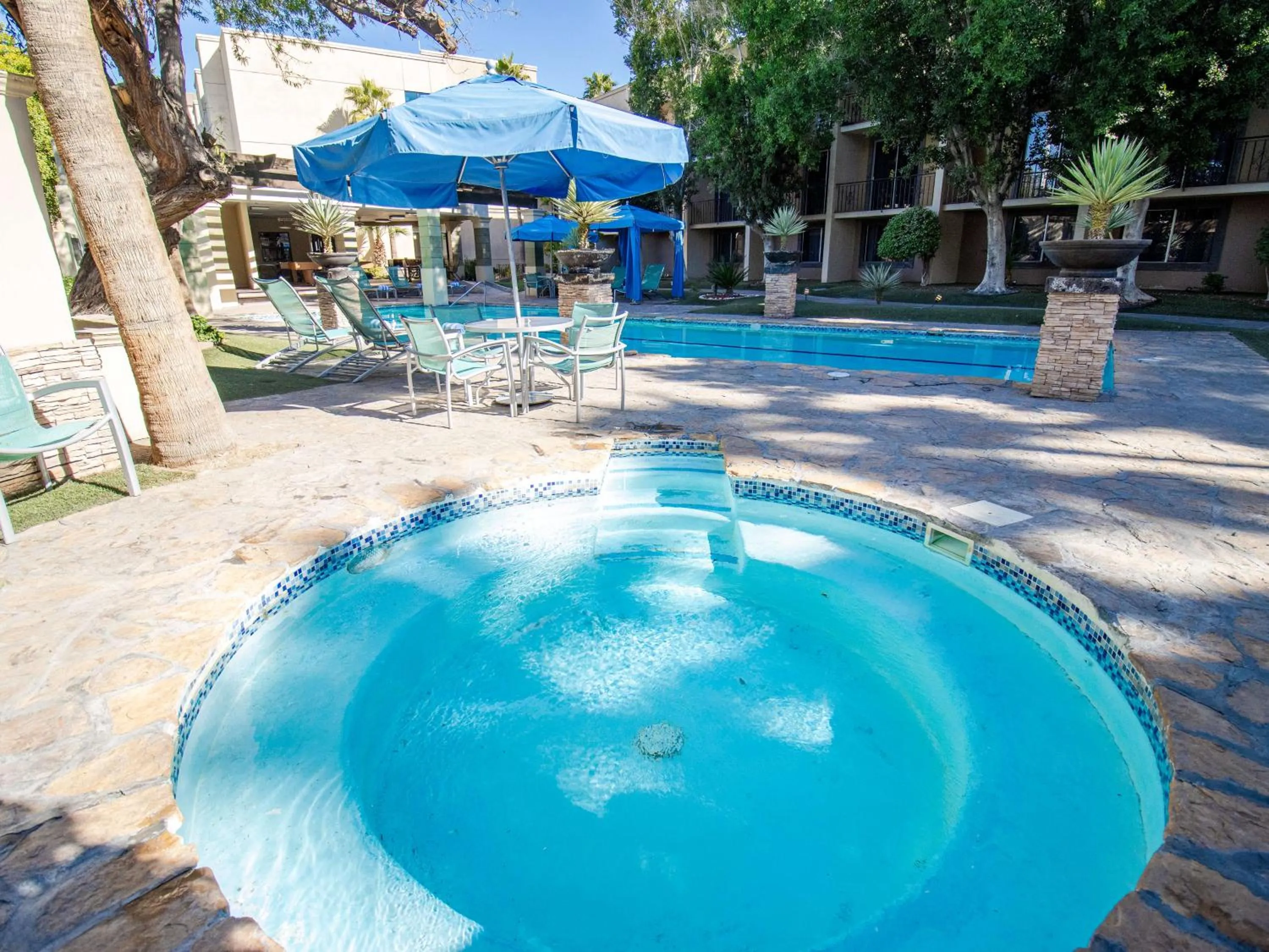 Swimming pool in Hotel Araiza Mexicali