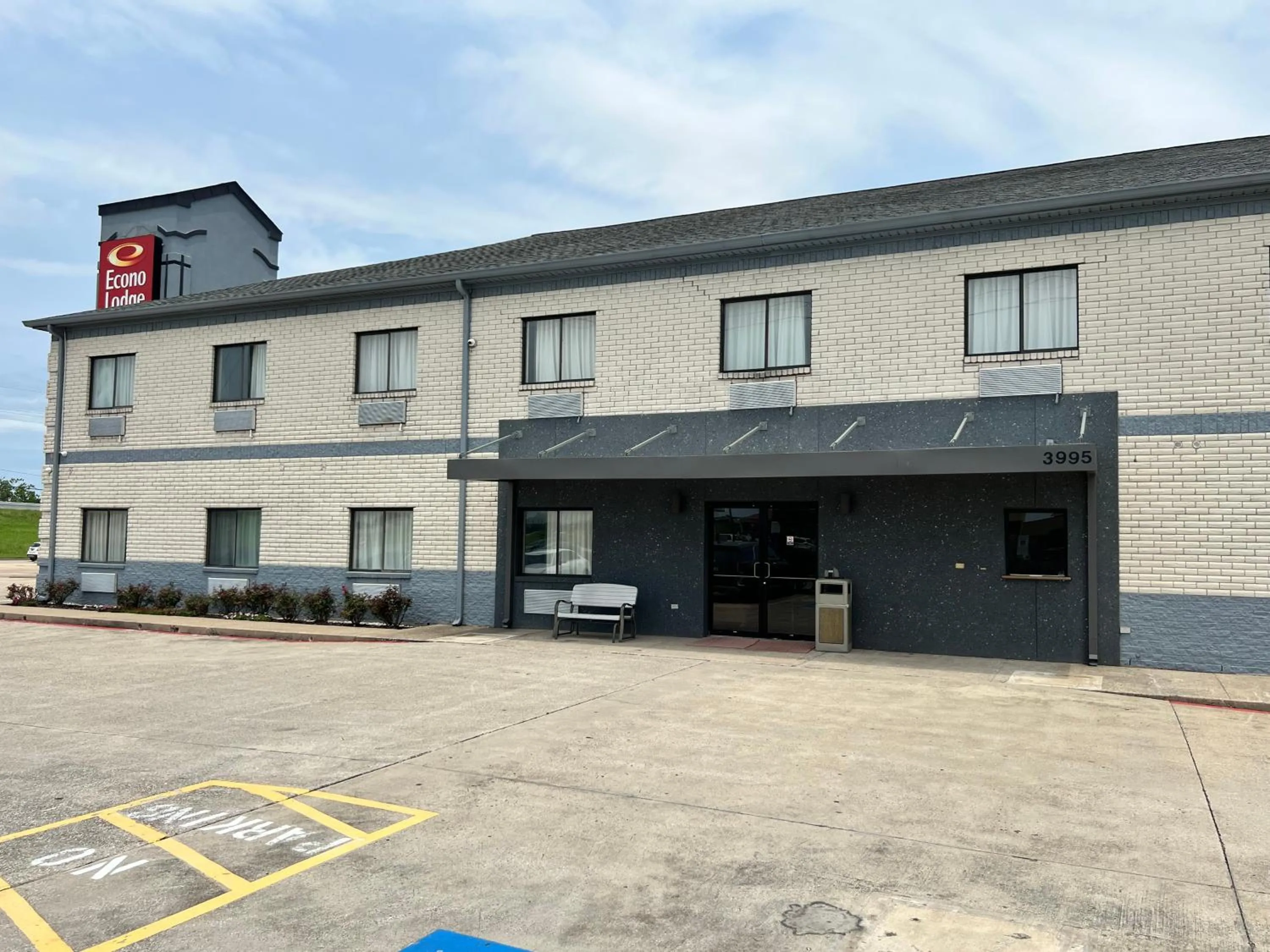 Property building in Econo Lodge Beaumont I-10 South