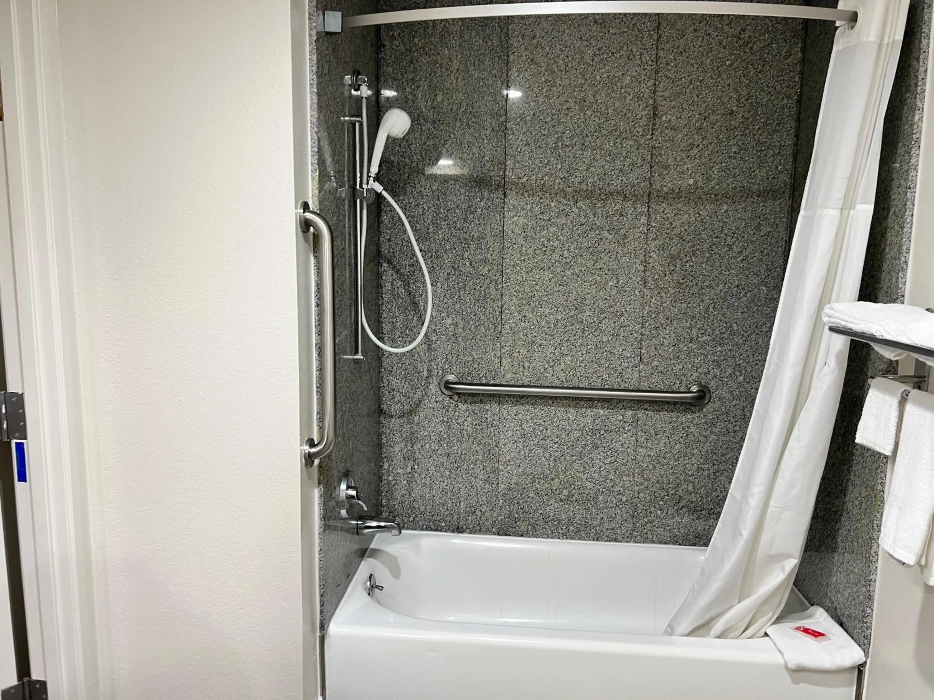 Bathroom in Econo Lodge Beaumont I-10 South