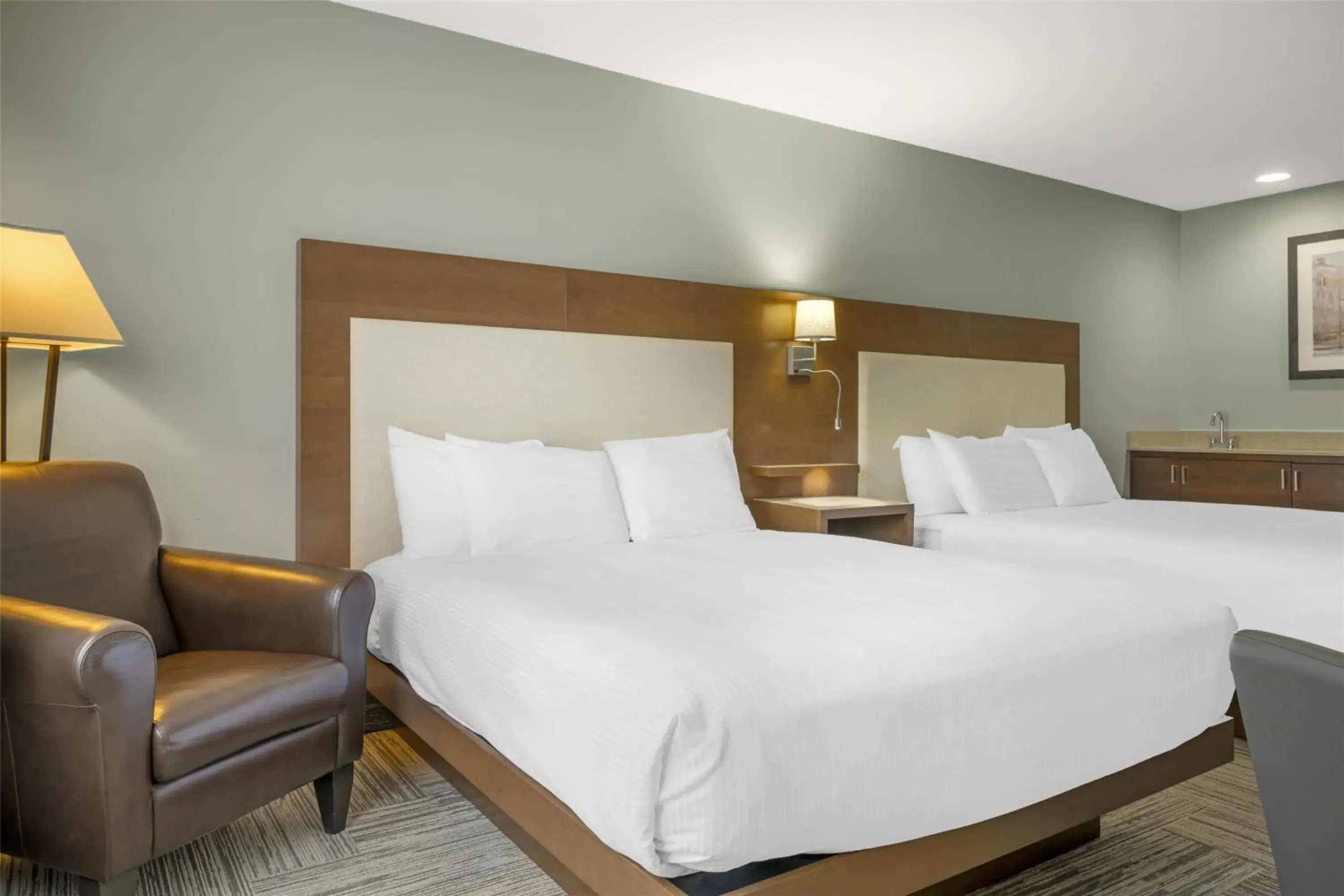 Bedroom, Bed in Best Western Plus Woodstock Hotel Conference Centre Bedroom, Bed in Best Western Plus Woodstock Hotel Conference Centre