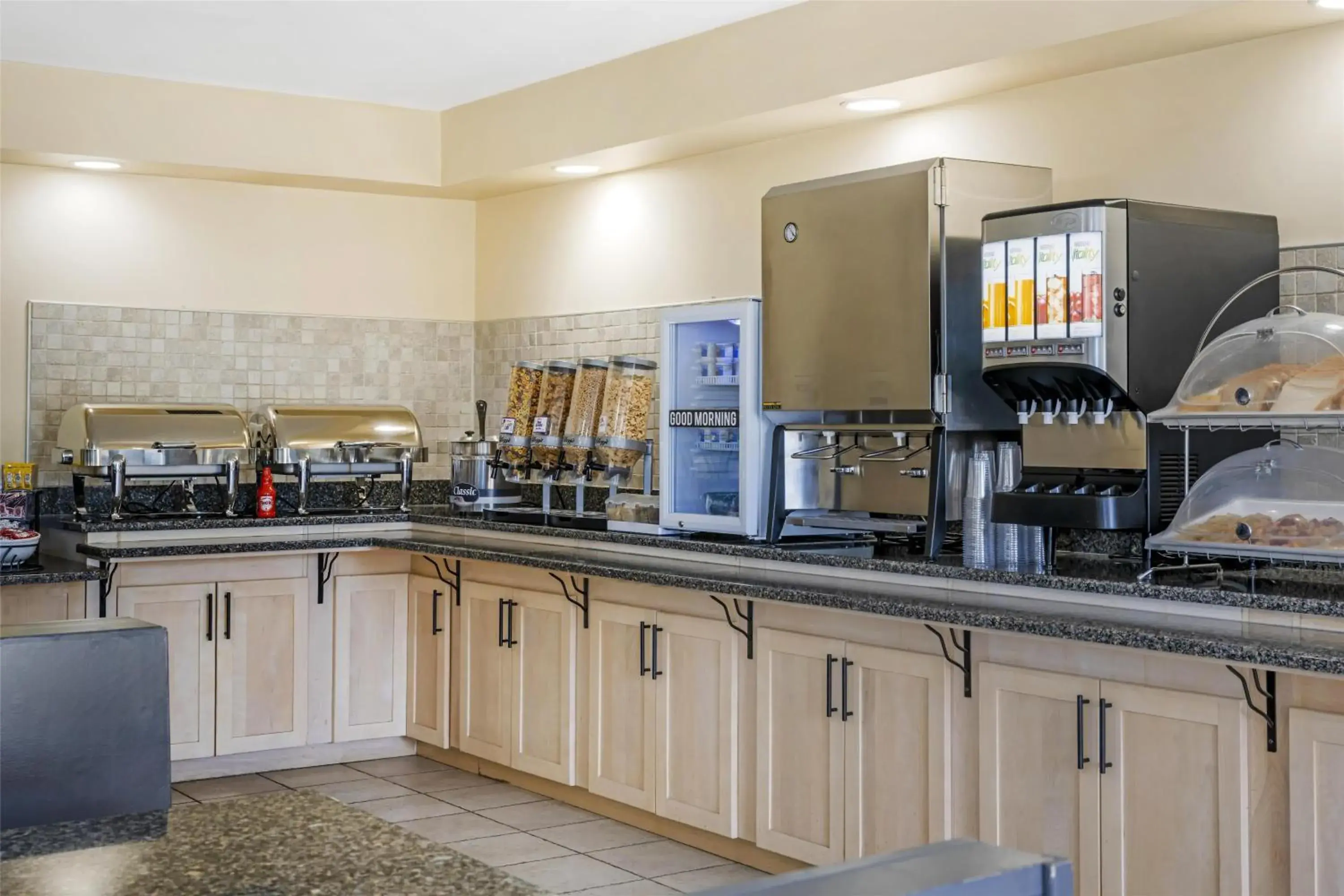 Breakfast in Best Western Plus Woodstock Hotel Conference Centre Breakfast in Best Western Plus Woodstock Hotel Conference Centre