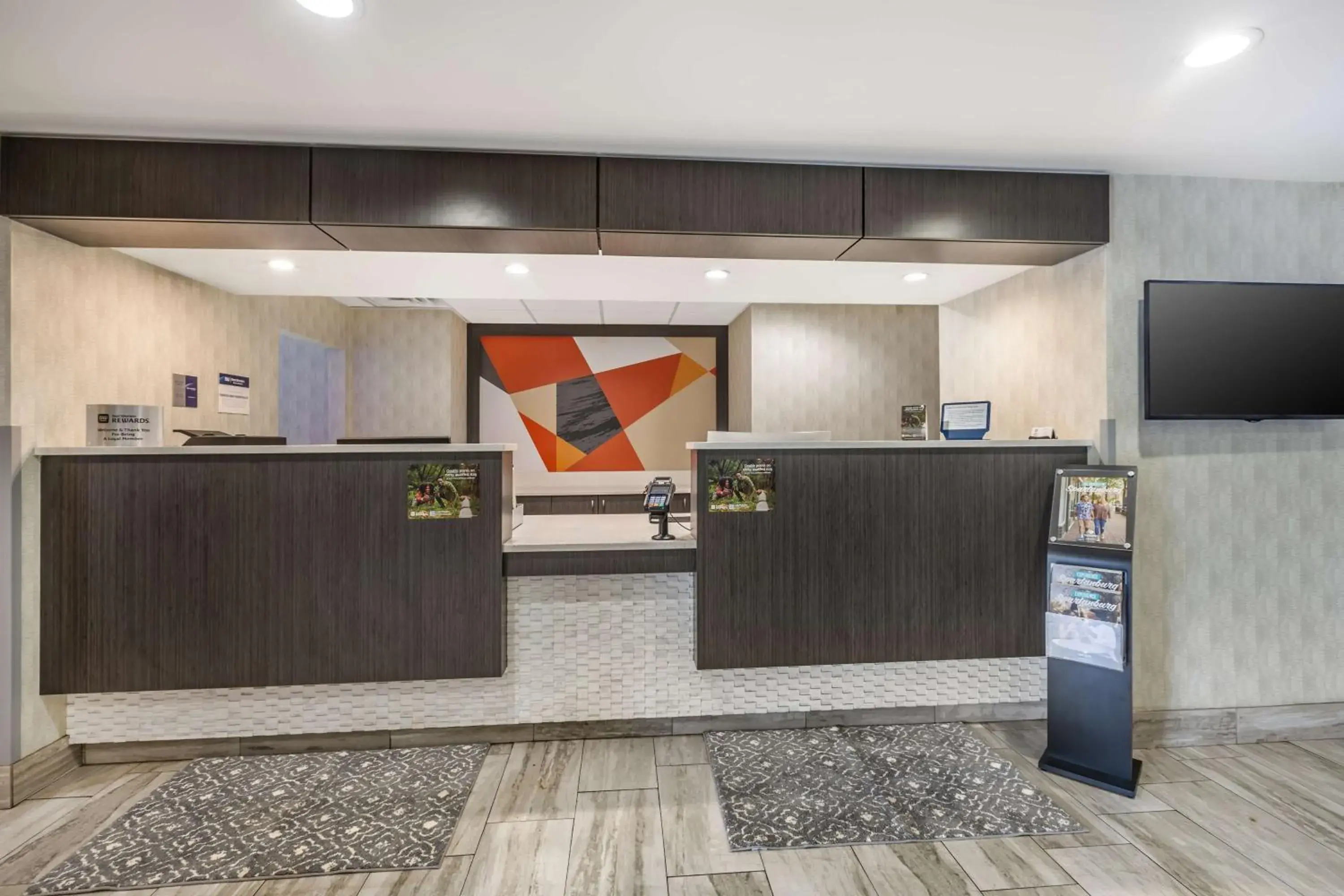 Lobby or reception in Best Western Plus Spartanburg Lobby or reception in Best Western Plus Spartanburg