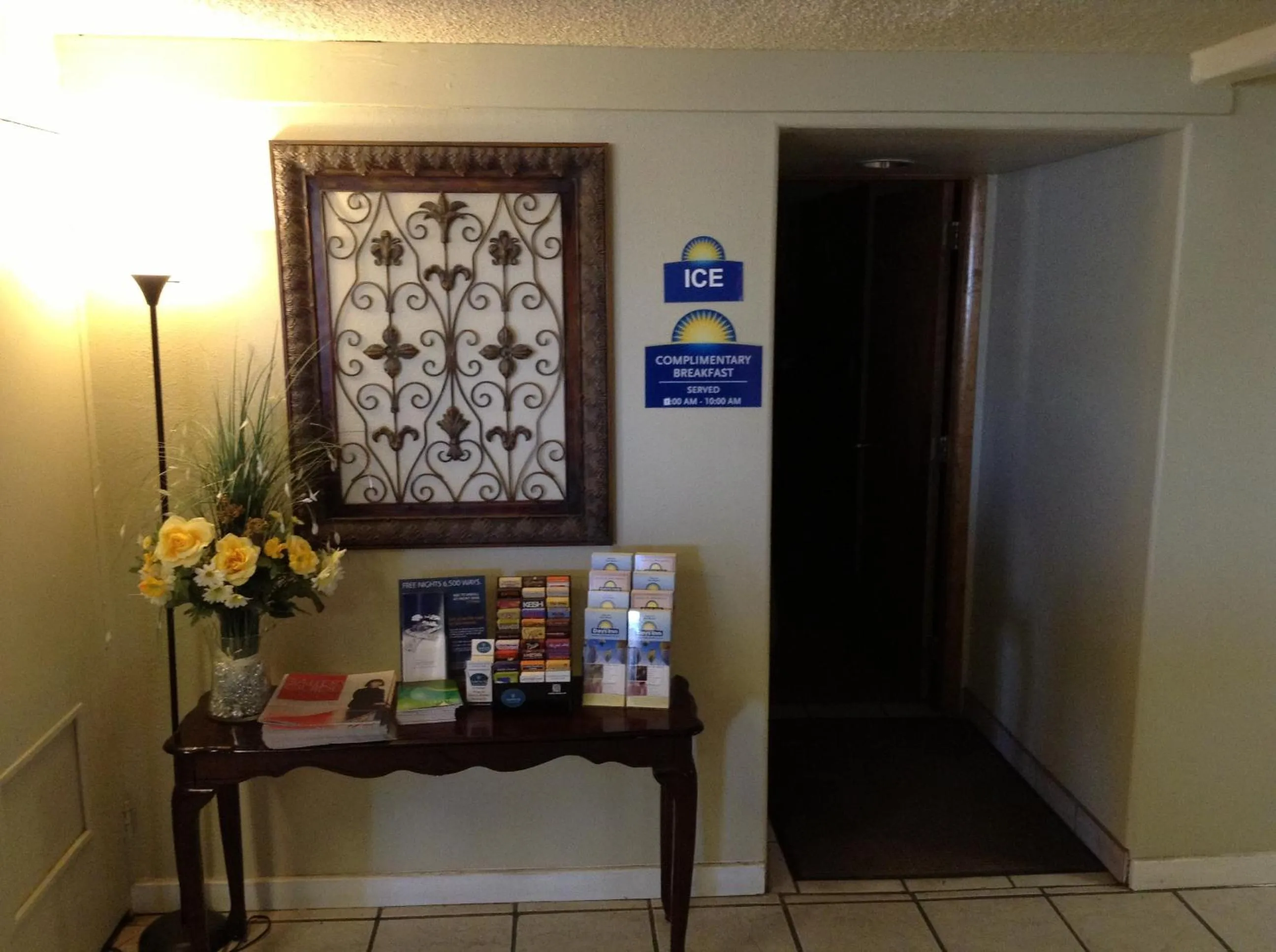 Lobby or reception in Days Inn by Wyndham Santa Fe New Mexico