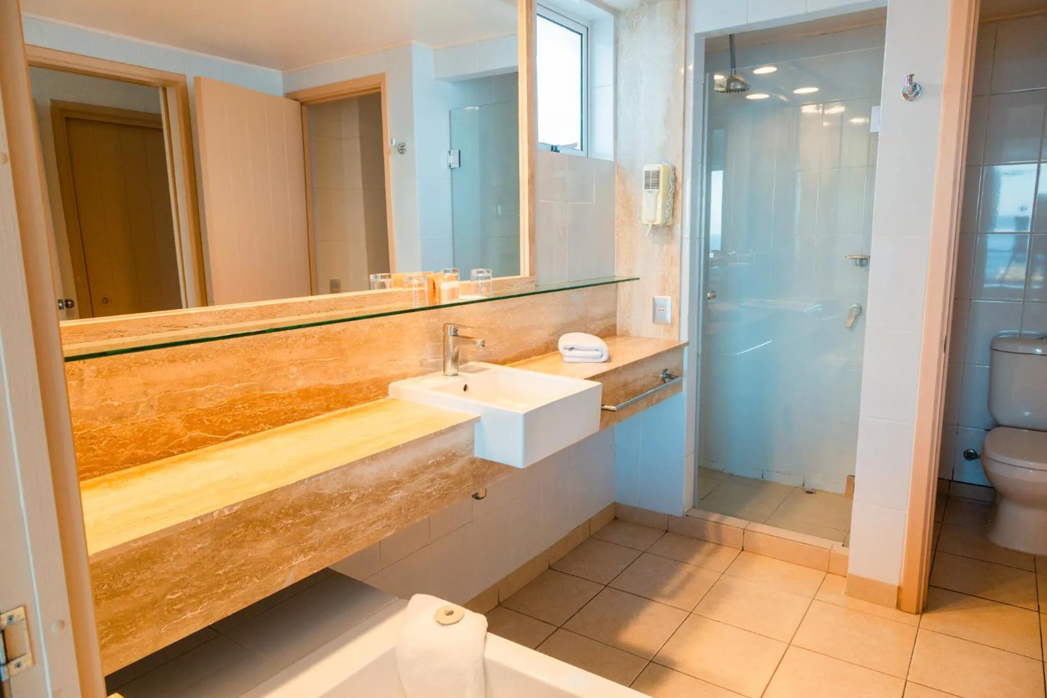 Hippocampus Resort & Spa