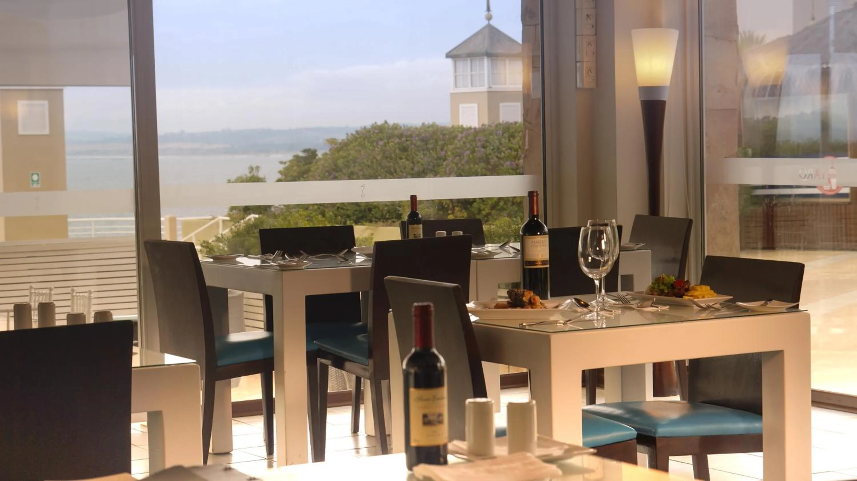 Restaurant/places to eat in Hippocampus Resort & Spa