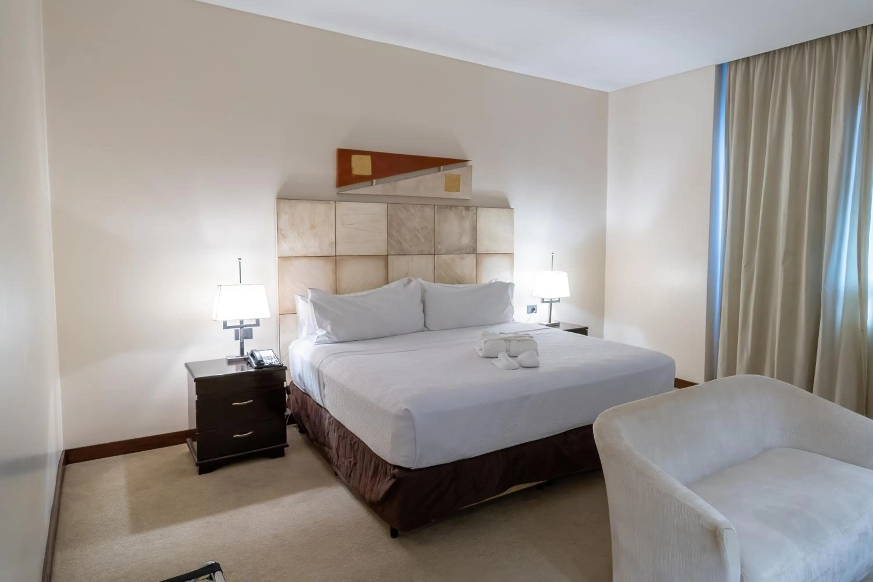 Bed in Crowne Plaza Asunción by IHG