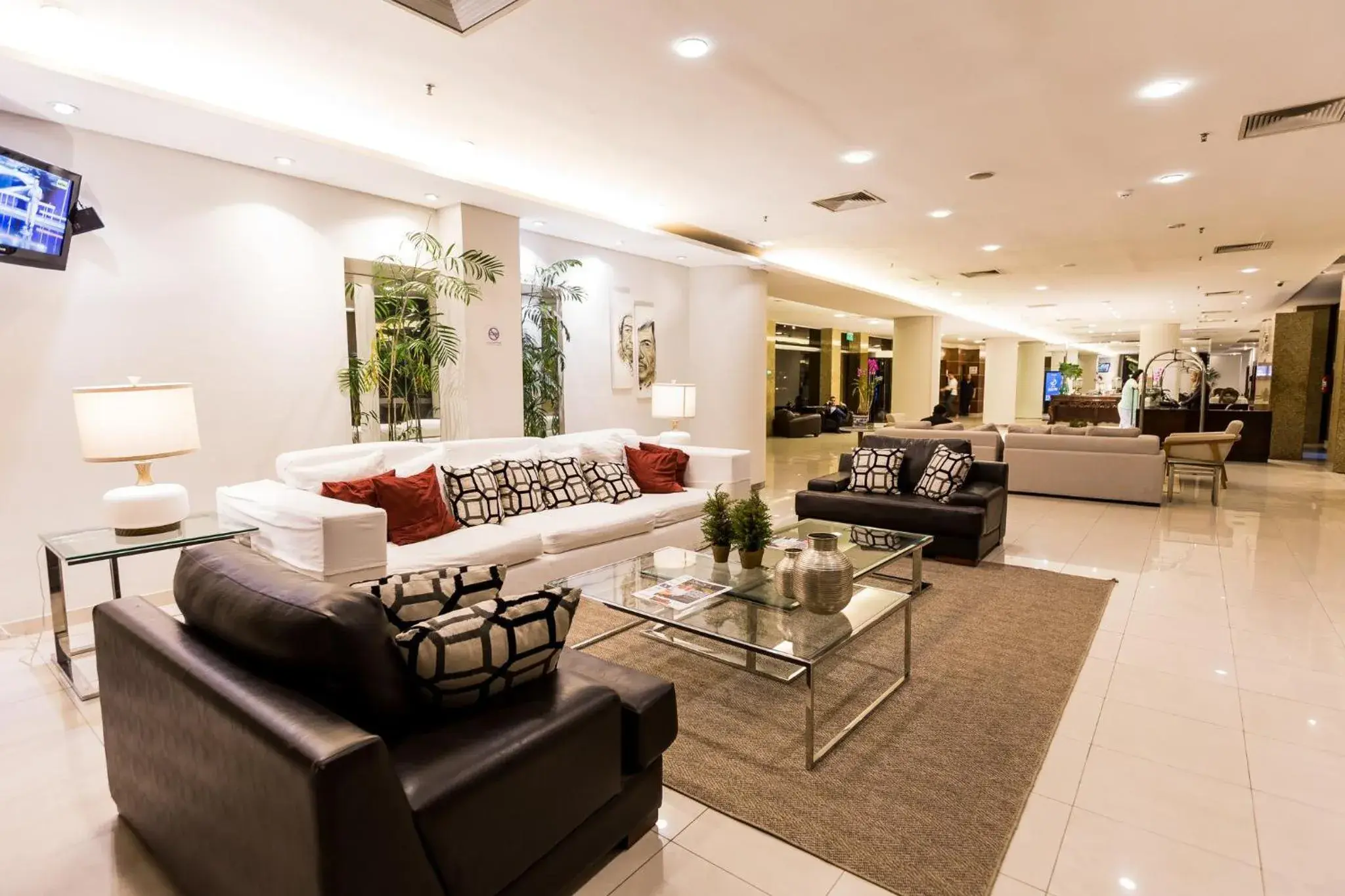 Property building in Crowne Plaza Asunción by IHG Property building in Crowne Plaza Asunción by IHG