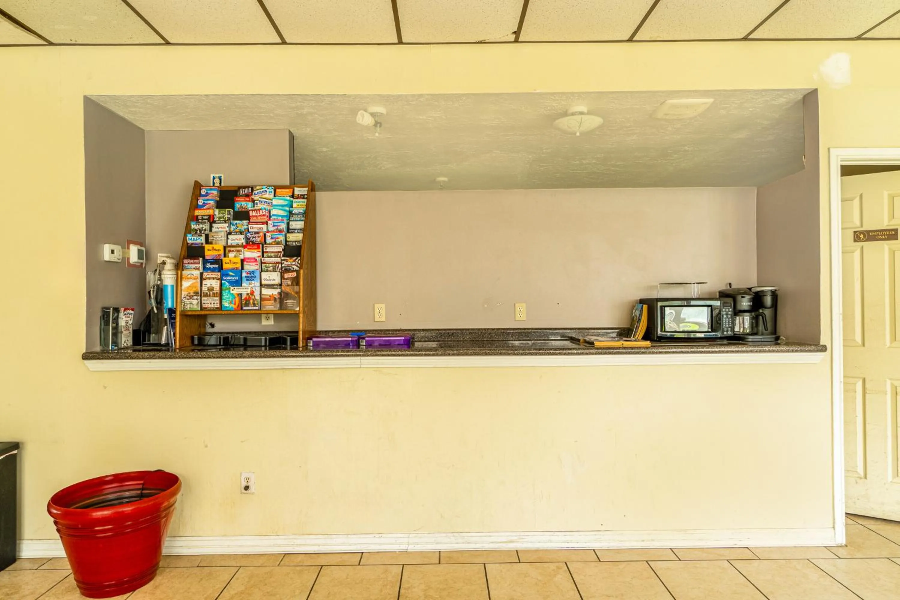 Lobby or reception in Economy Inn By OYO Livingston TX Hwy 59