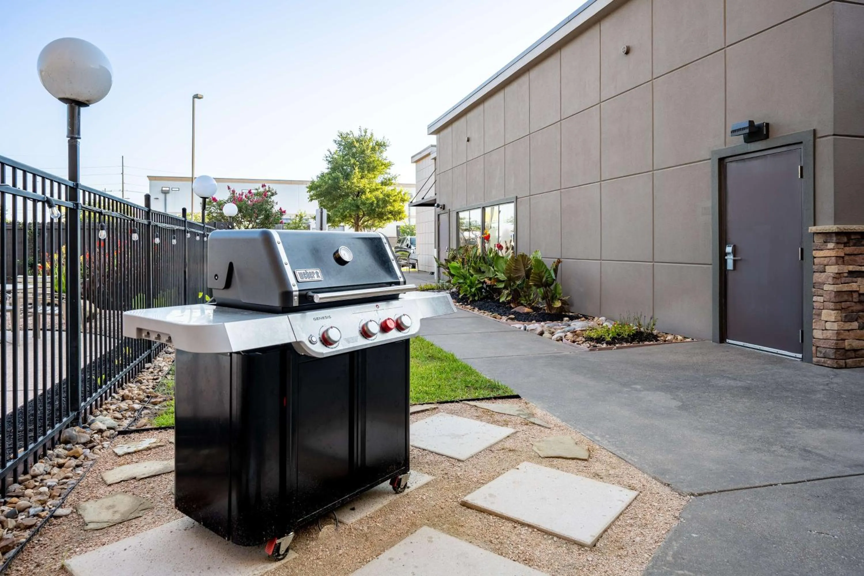 Property building in Best Western Premier Bryan College Station