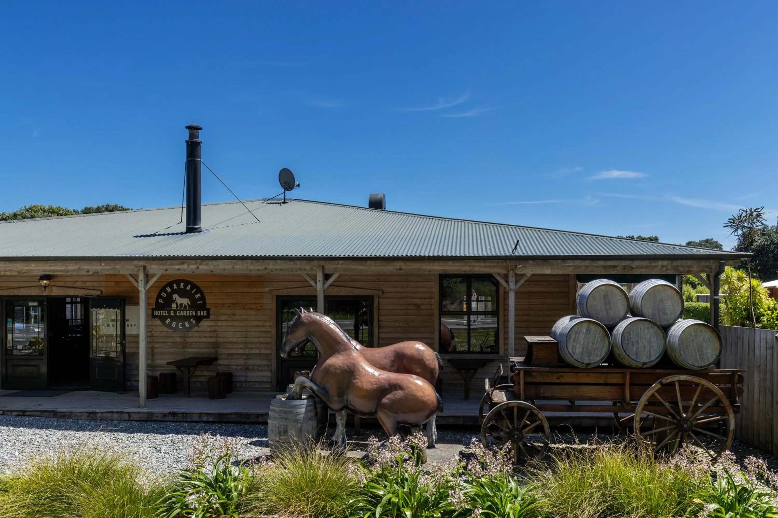 Property building in Punakaiki Rocks Hotel & Garden Bar