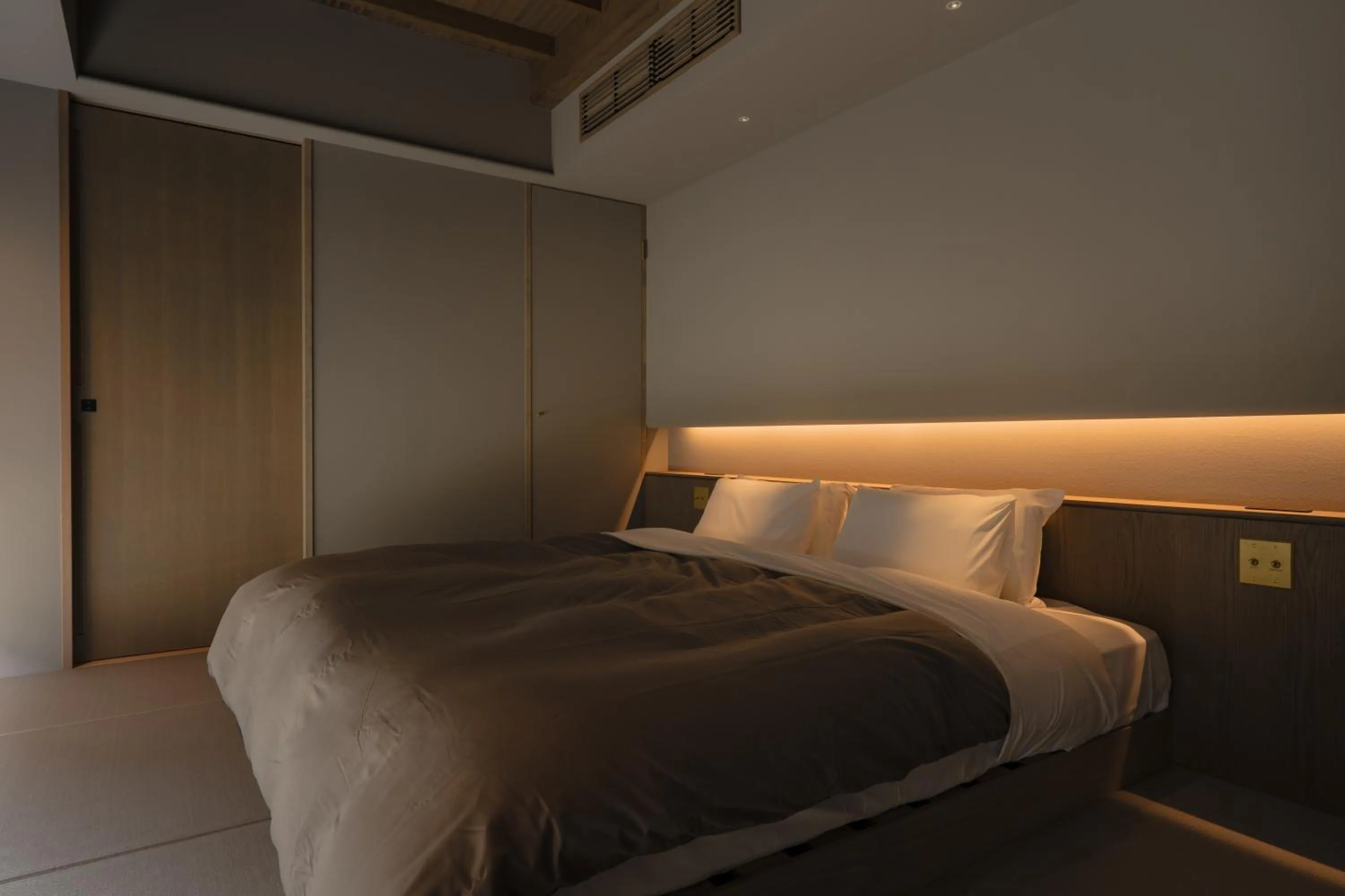 Bed in Bed and Craft