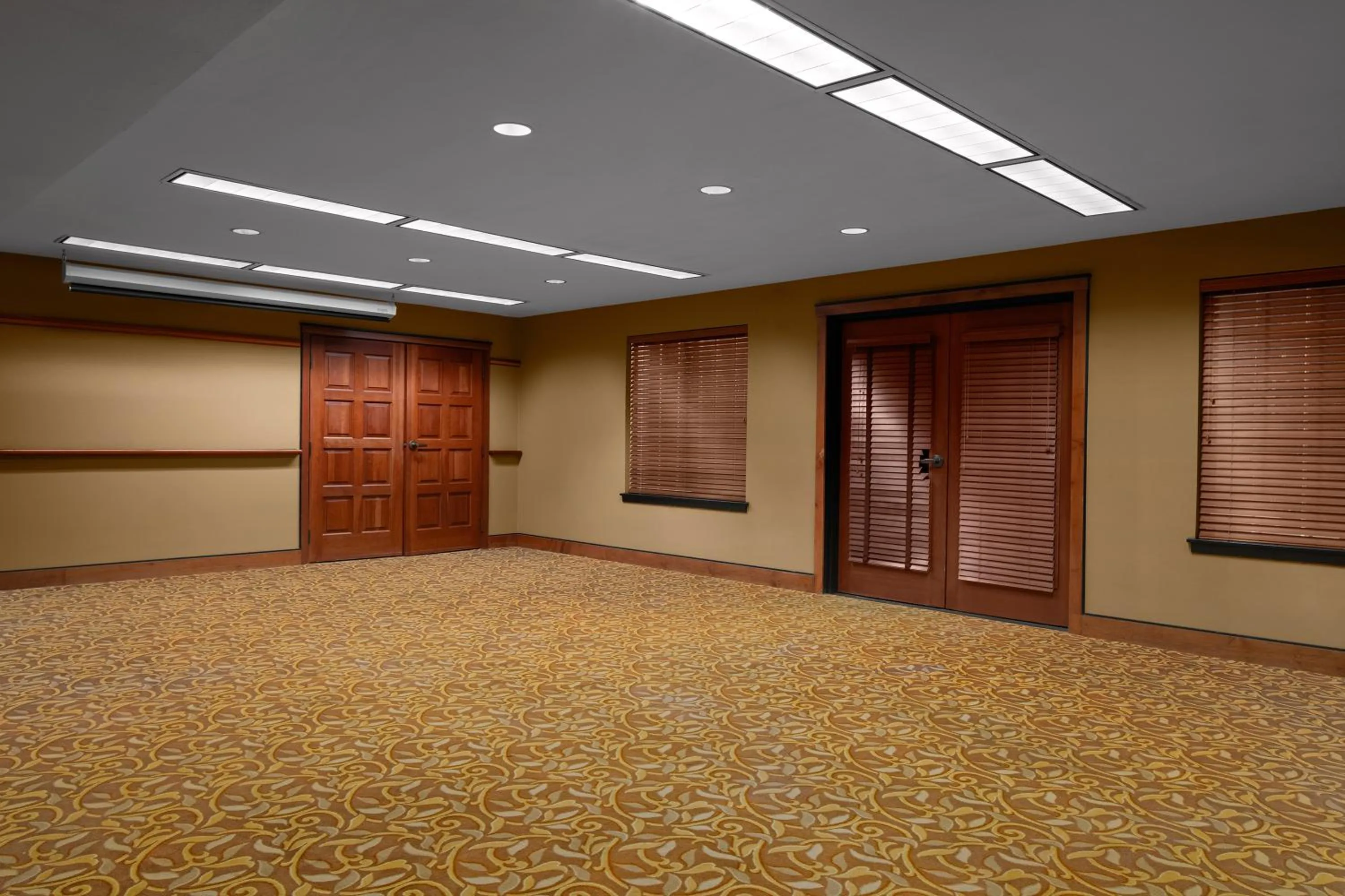 Meeting/conference room in Larkspur Landing Extended Stay Suites Bellevue