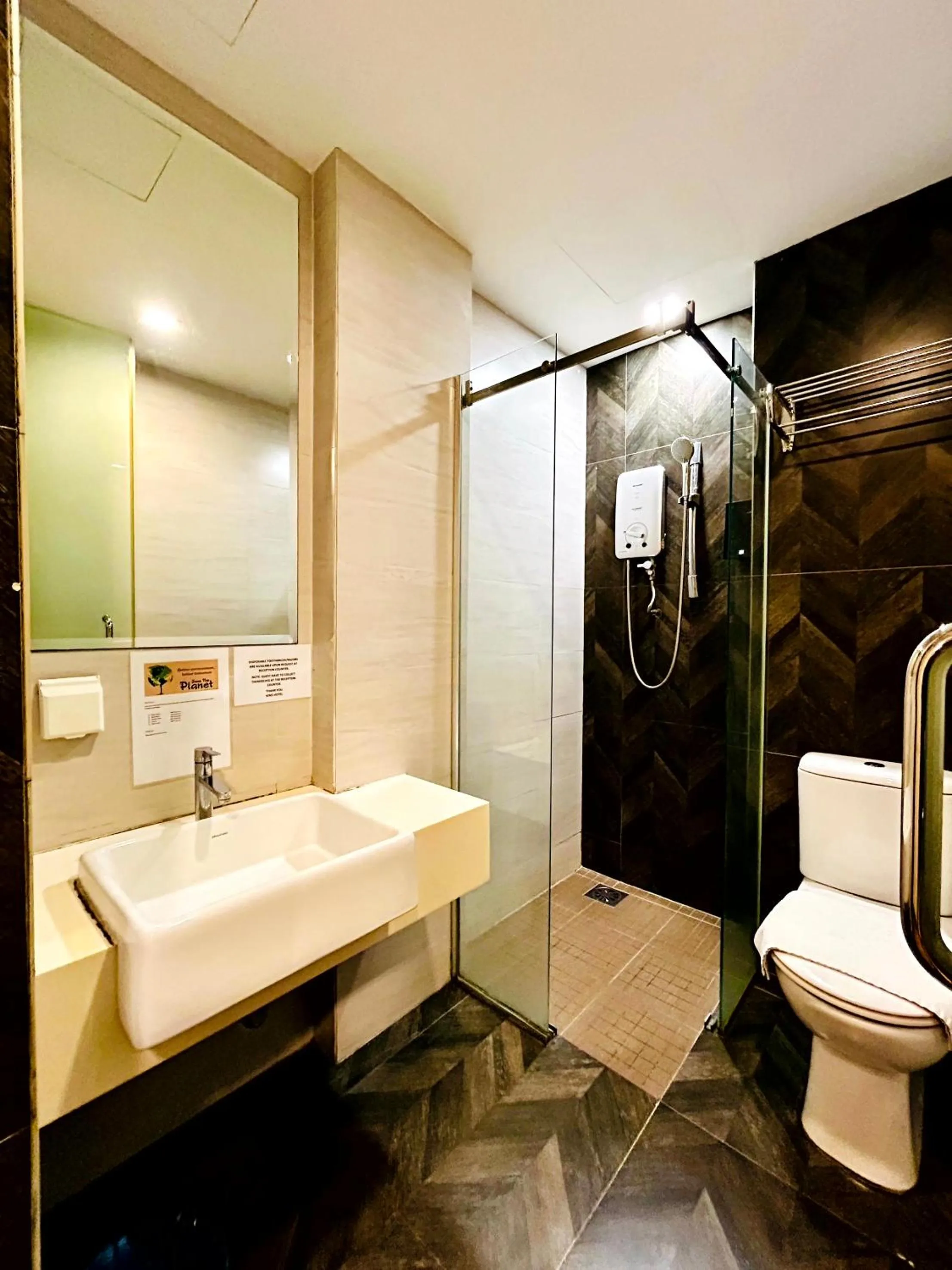 Bathroom in Kino Hotel