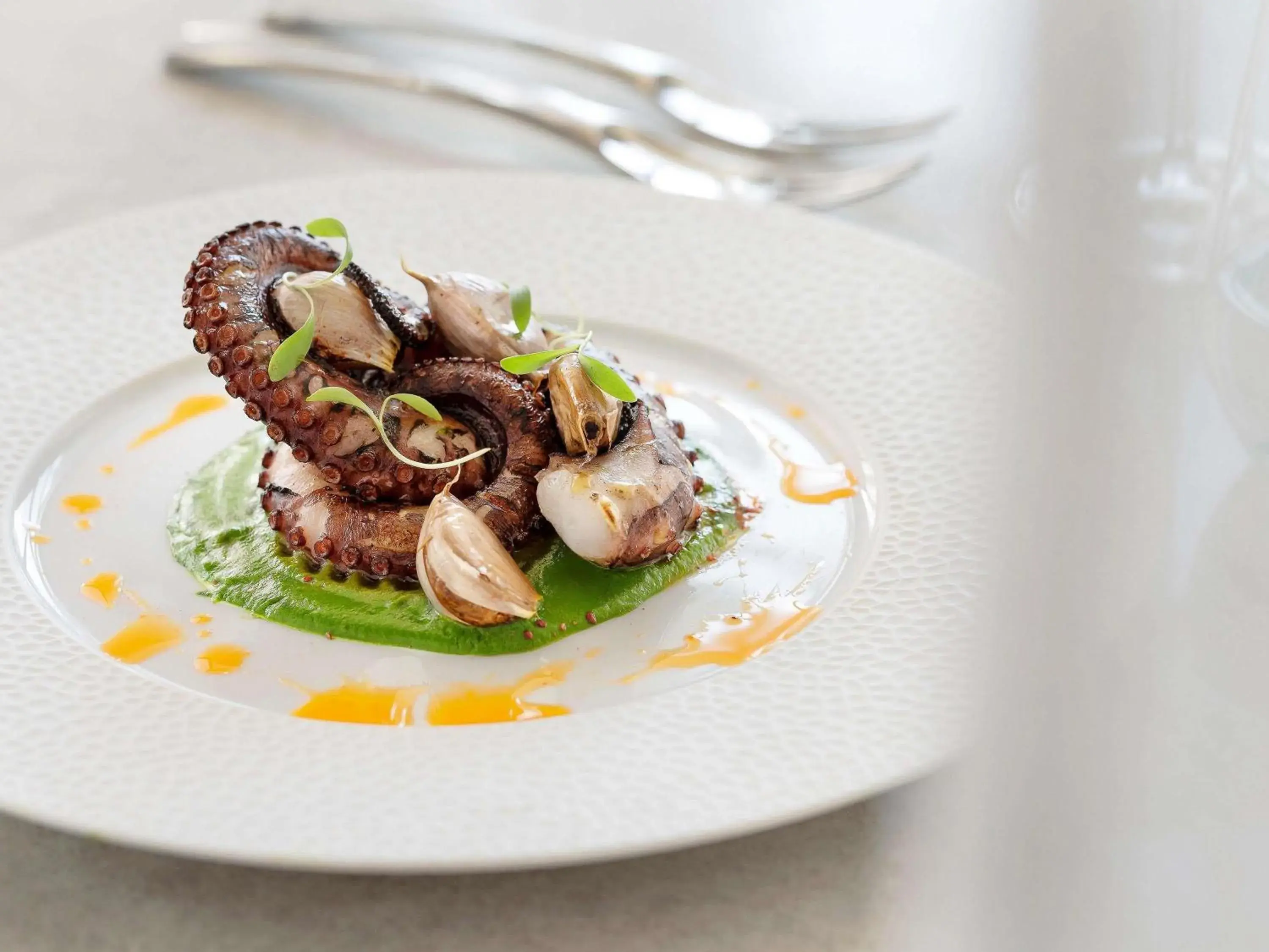 Restaurant/places to eat in Sofitel Auckland Viaduct Harbour Restaurant/places to eat in Sofitel Auckland Viaduct Harbour