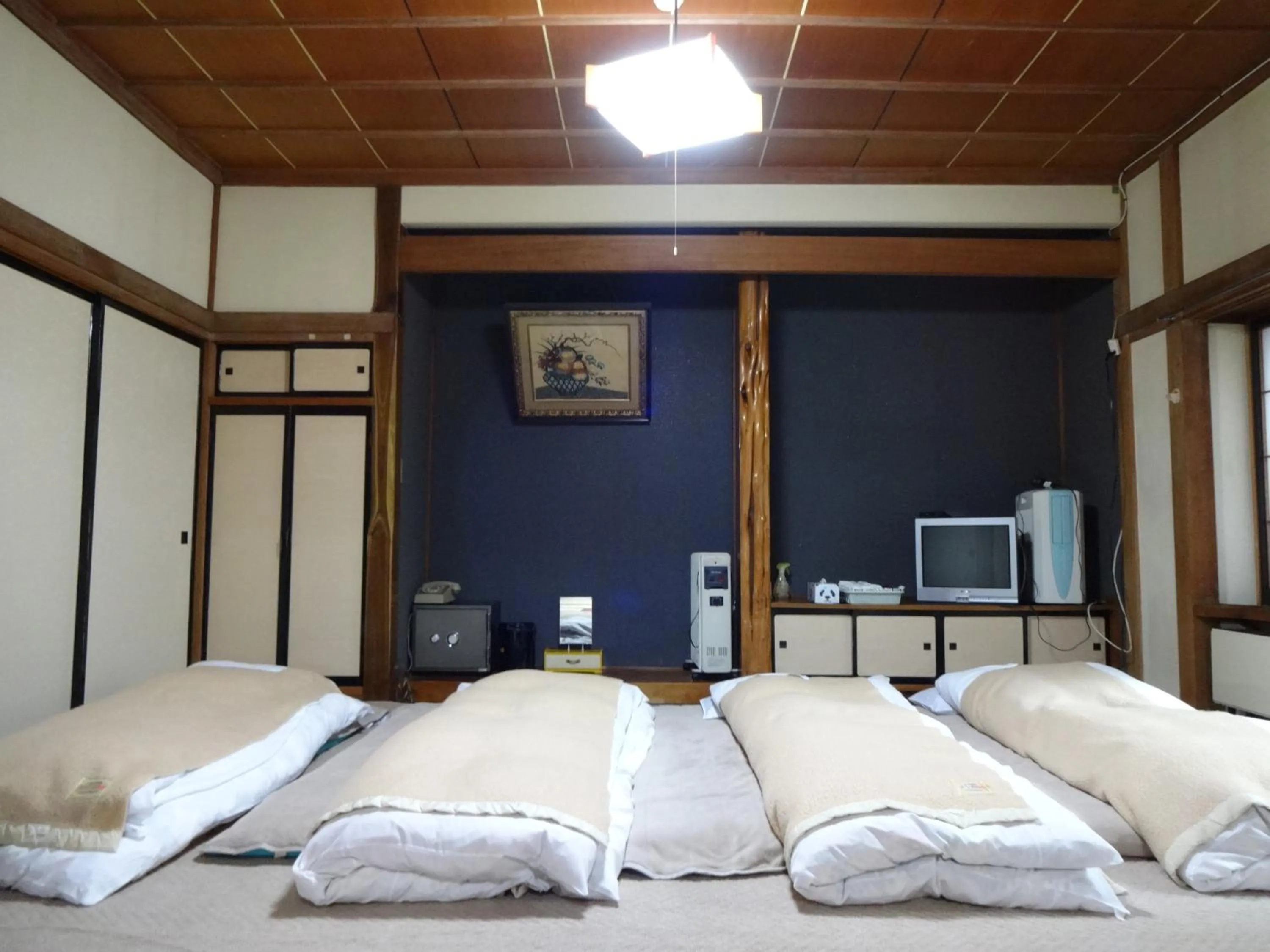 Bed in Hakuba Ski-Kan