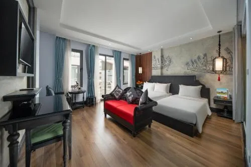 Queen Suite in Hanoi Indochine Premium Hotel