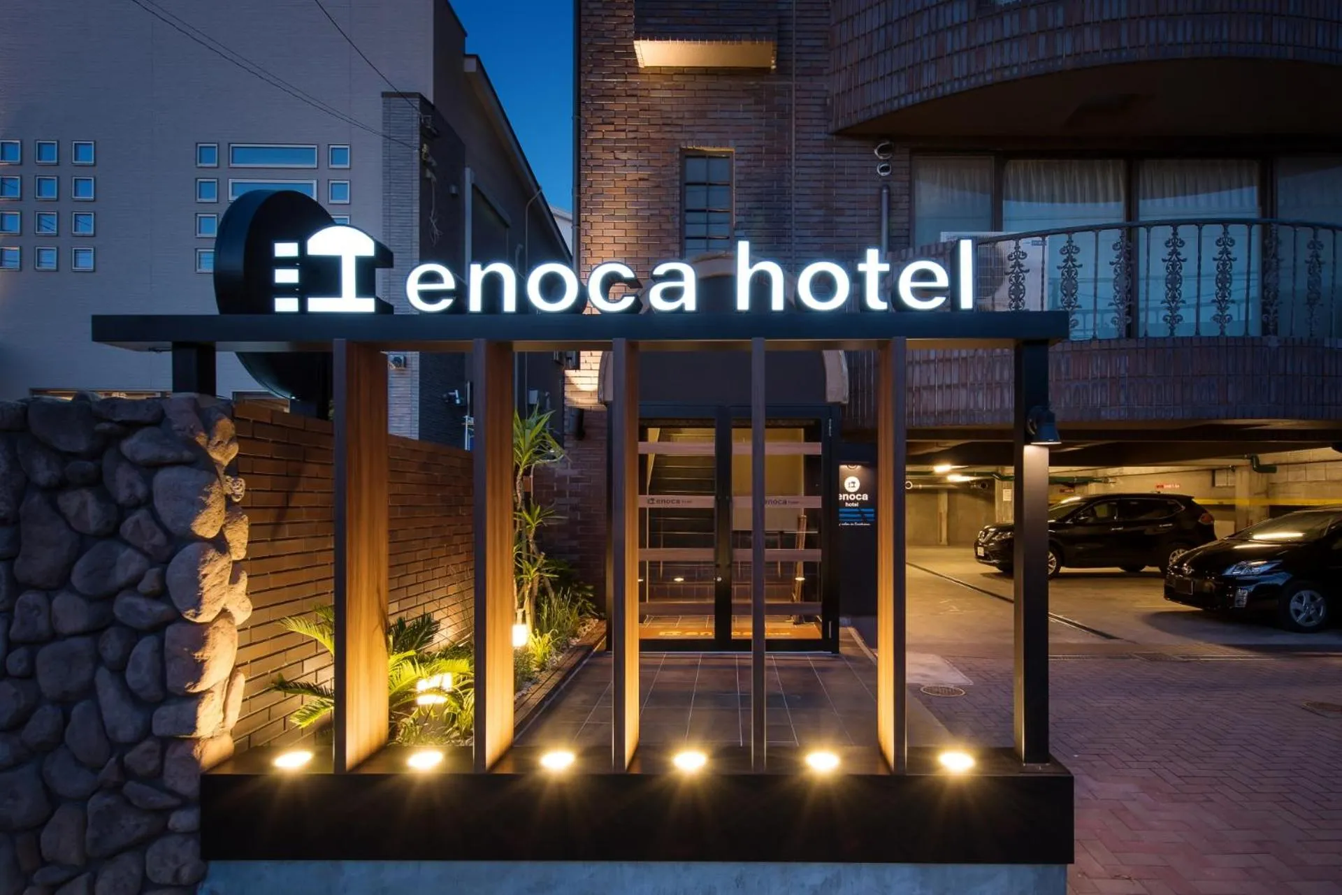 Facade/entrance in Enoca Hotel