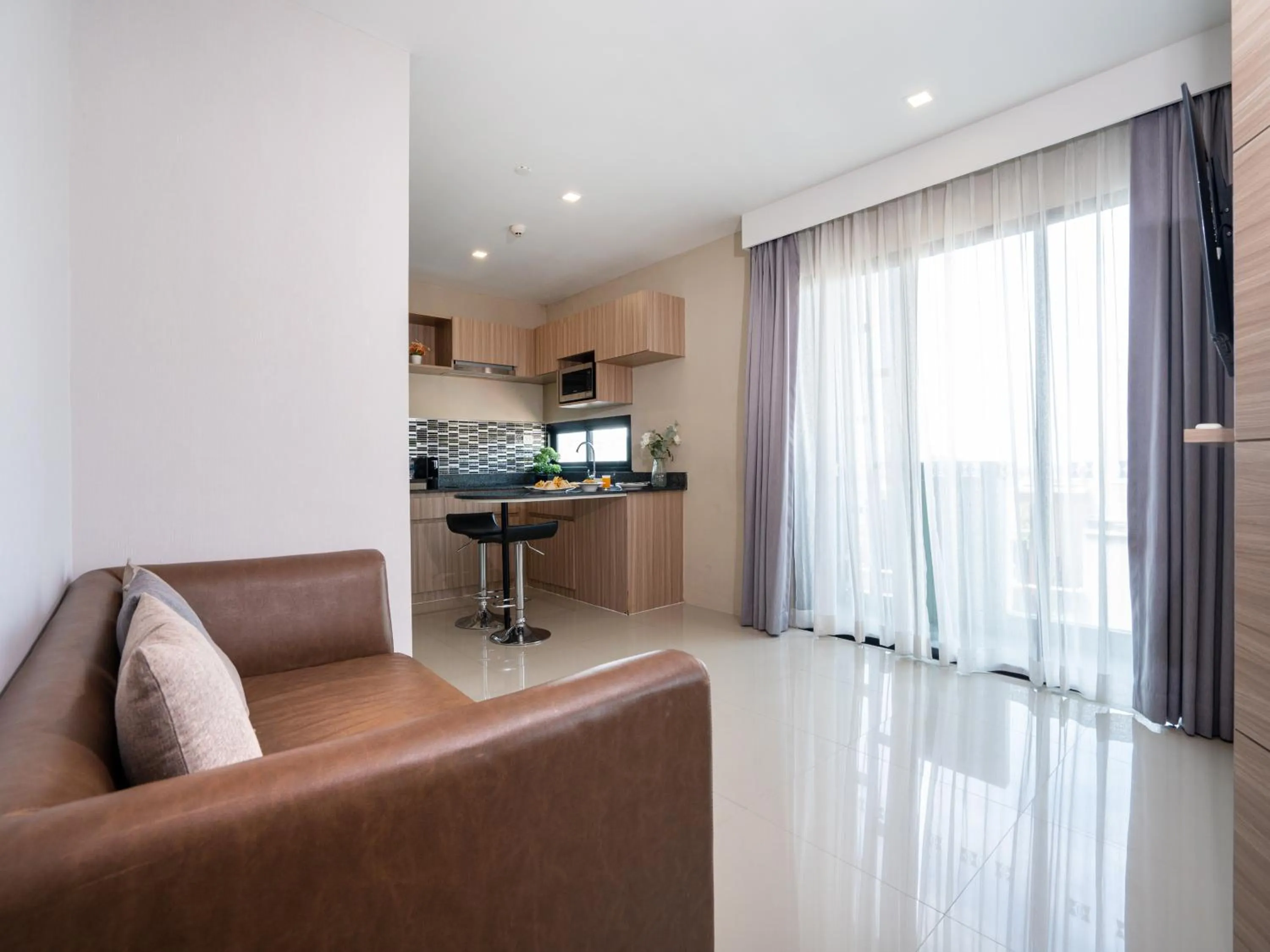 Living room, Seating Area in Patong Bay Residence