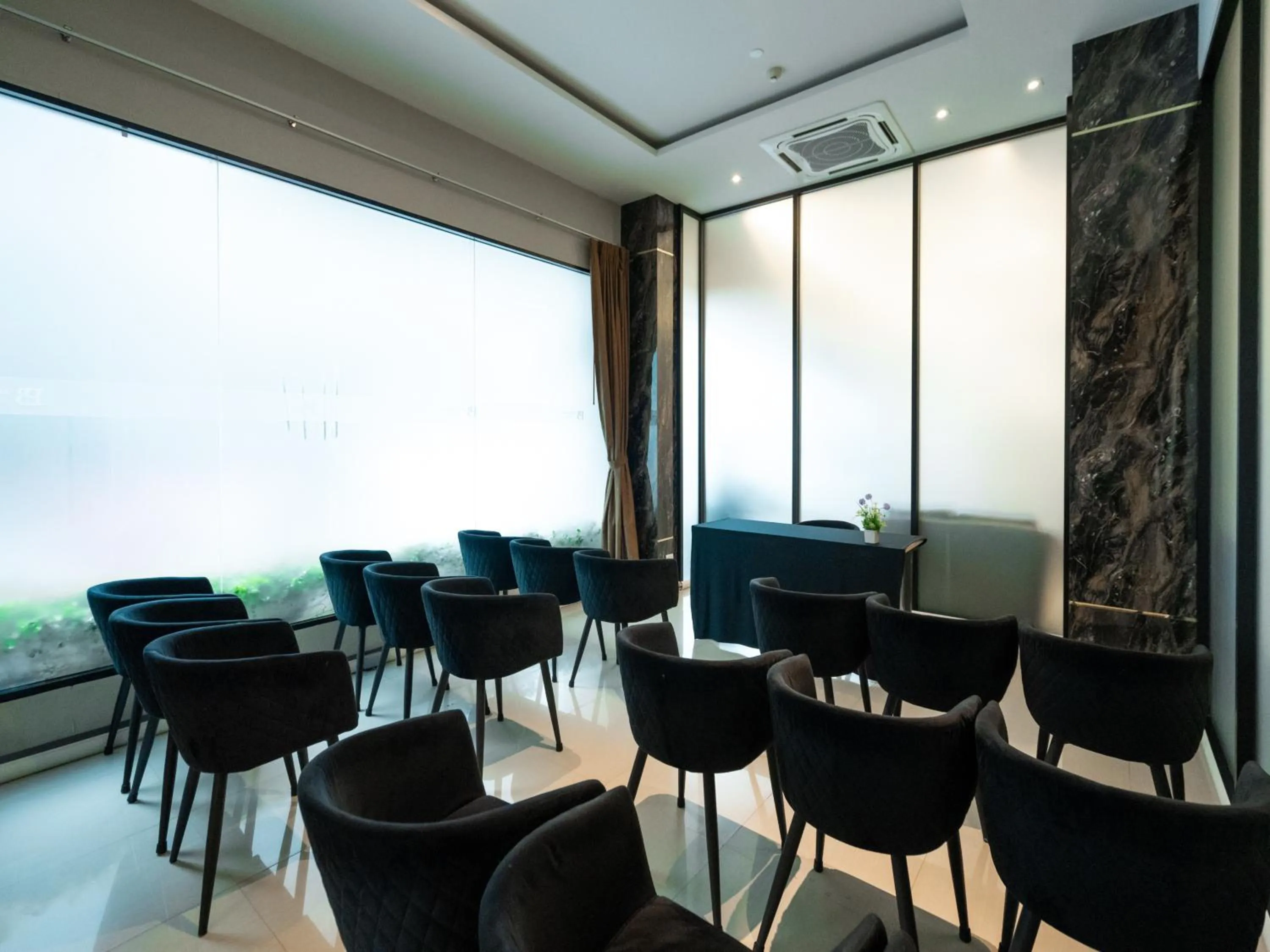 Meeting/conference room in Patong Bay Residence