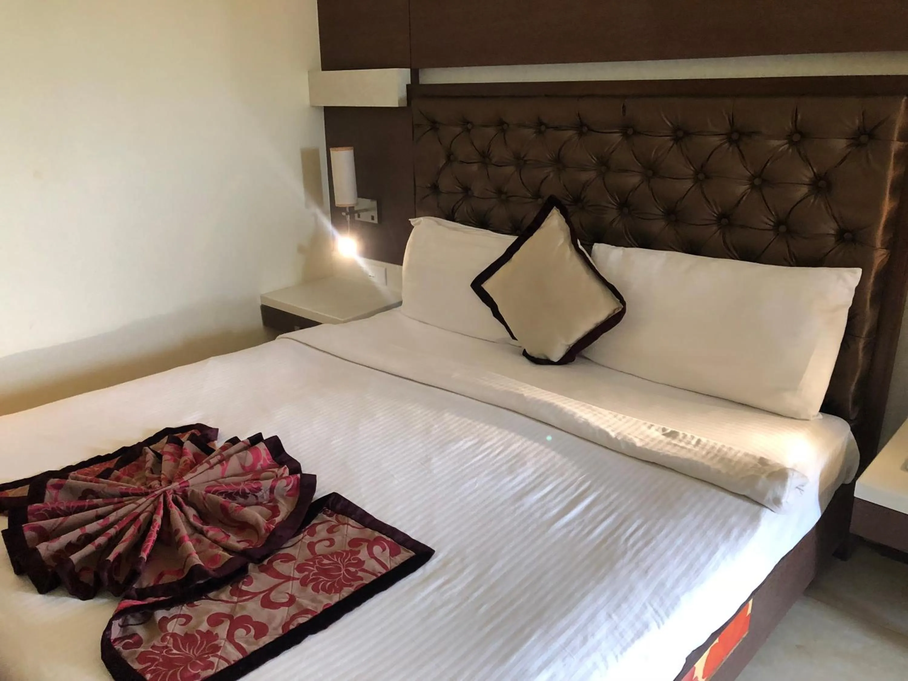 Bed in The Chariot Resort and Spa