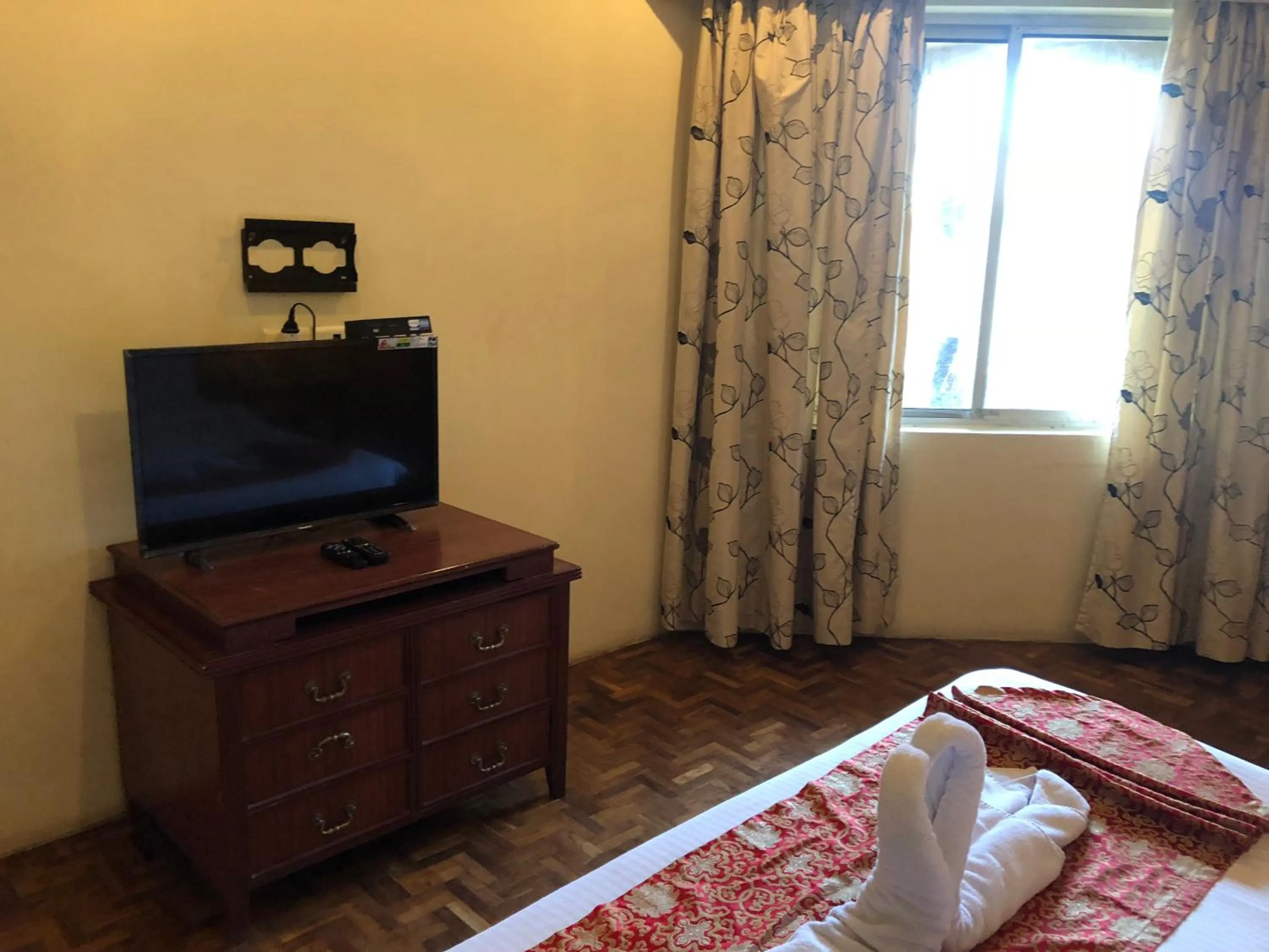 Bed in The Chariot Resort and Spa