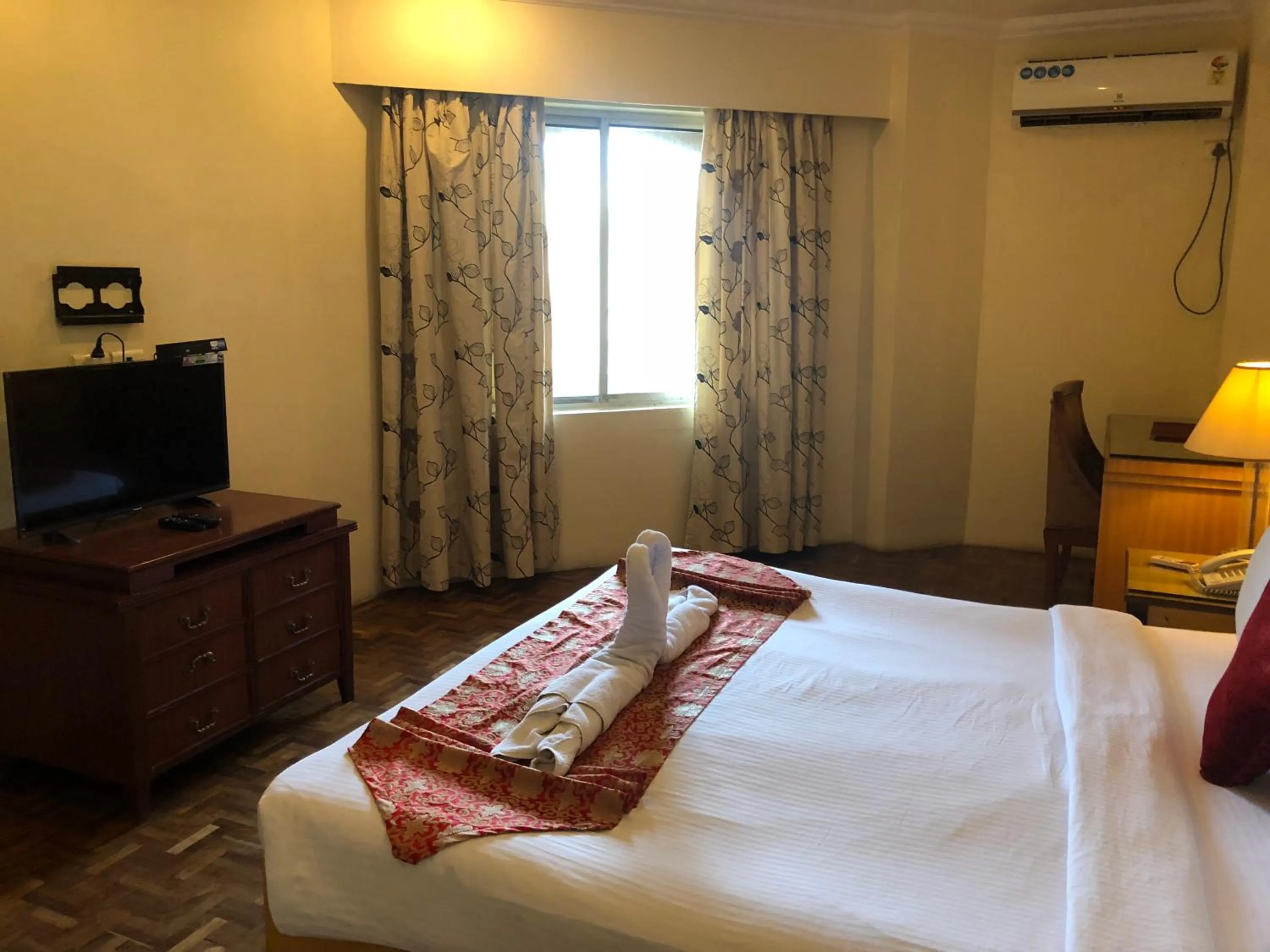 Bedroom, Bed in The Chariot Resort and Spa