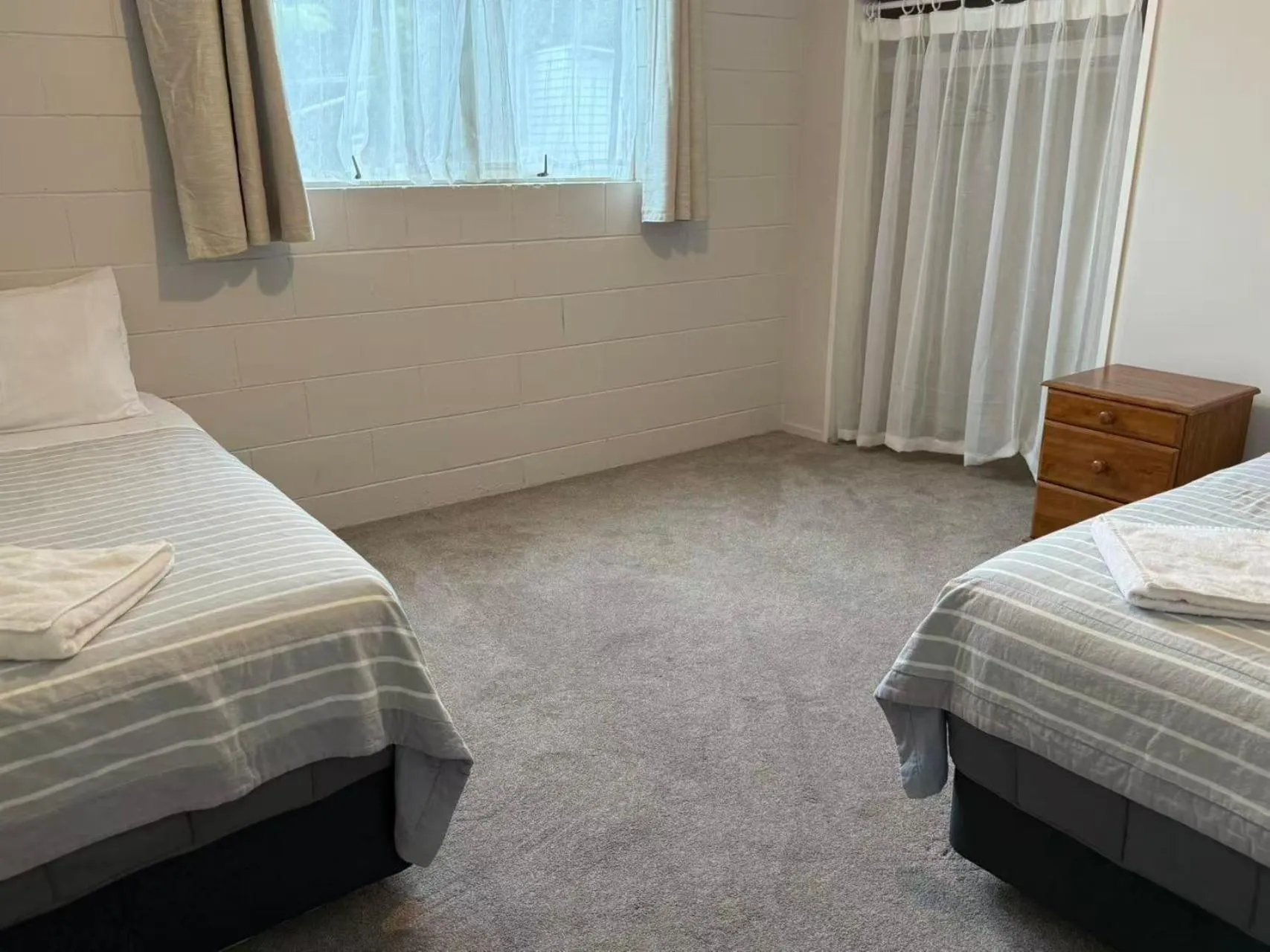 Bed in Mystery Creek Motel