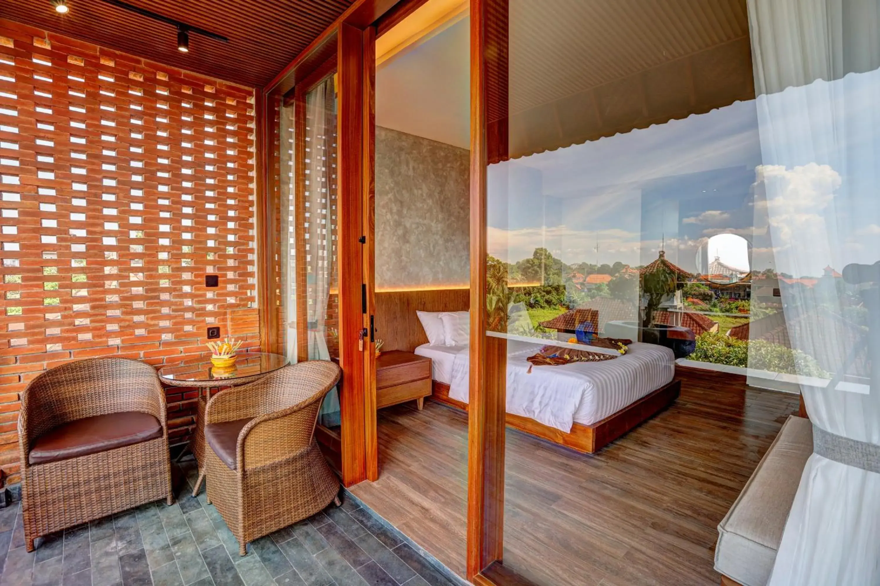 Balcony/Terrace, Bed in Kun - Kun Guest House Ubud Balcony/Terrace, Bed in Kun - Kun Guest House Ubud