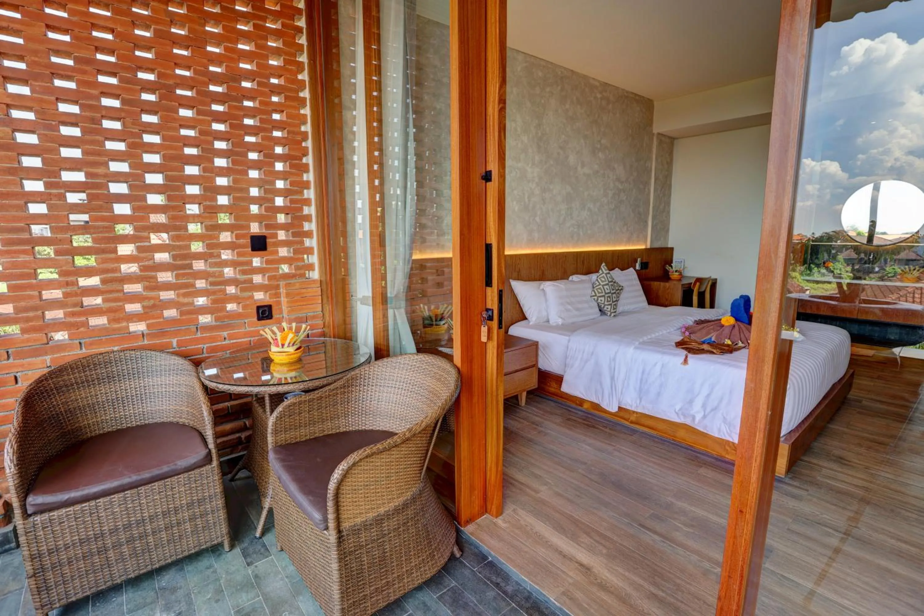 Balcony/Terrace, Bed in Kun - Kun Guest House Ubud