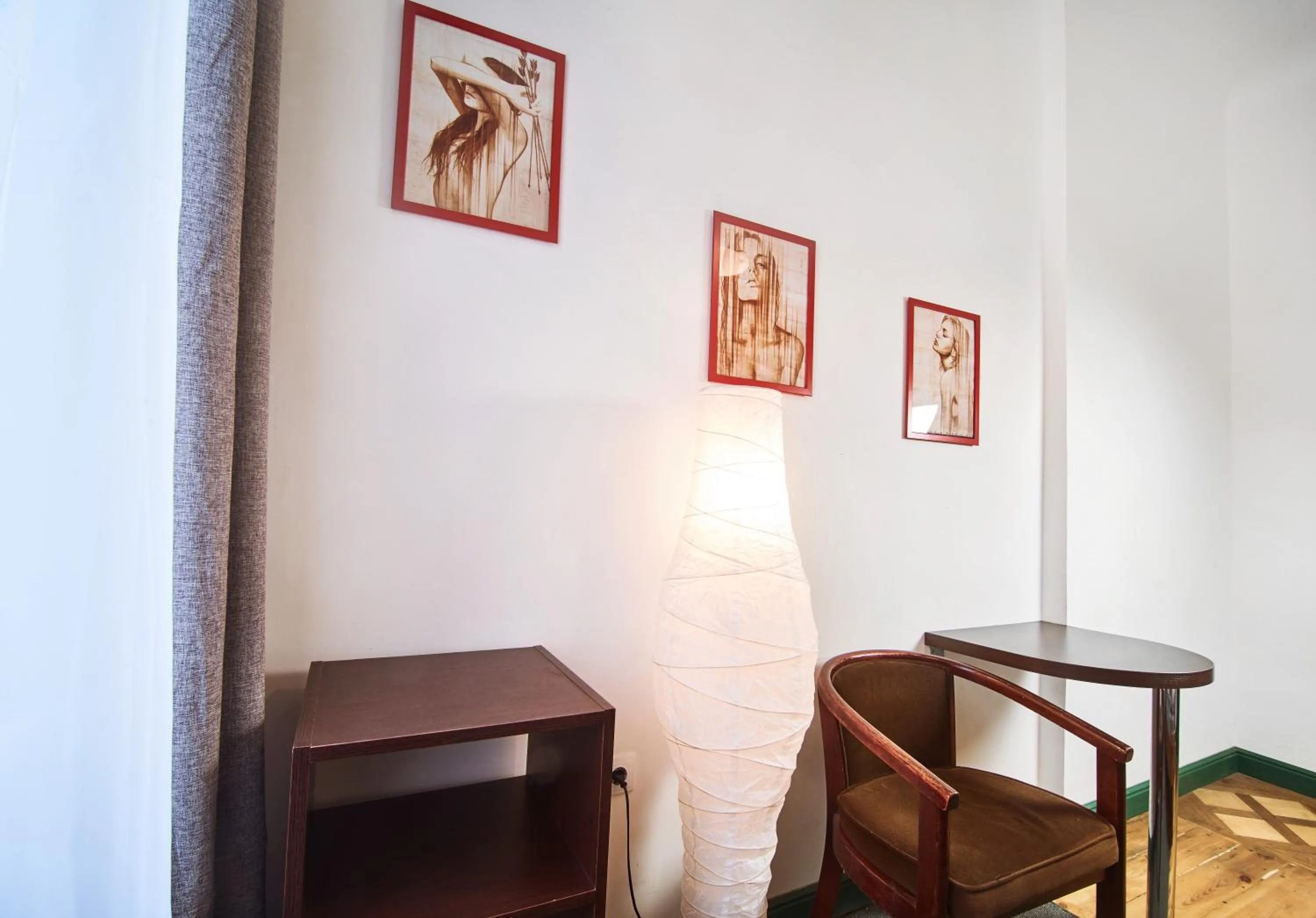 Decorative detail in Coffee Home Hostel