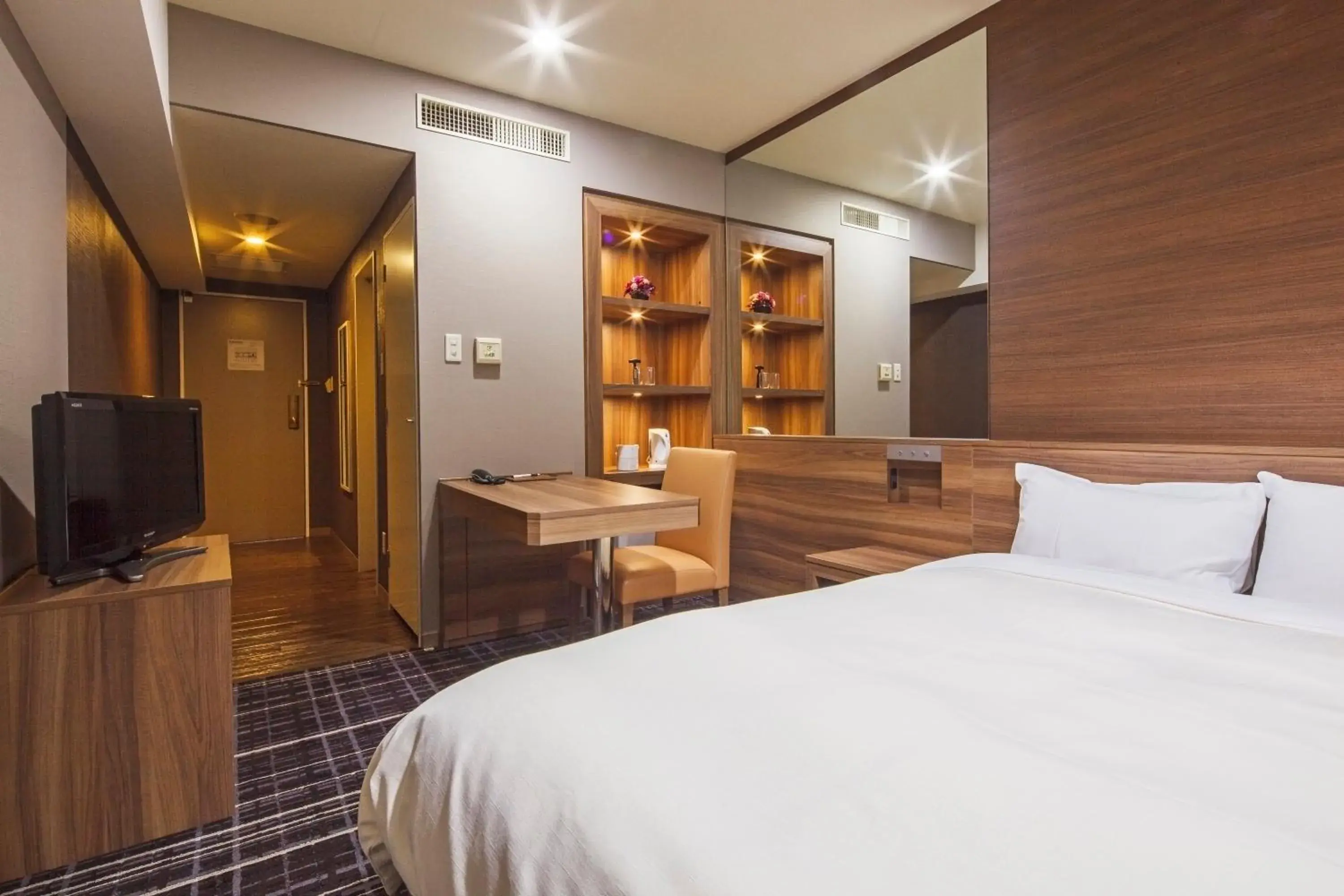 Photo of the whole room in Kofu Kinenbi Hotel Photo of the whole room in Kofu Kinenbi Hotel