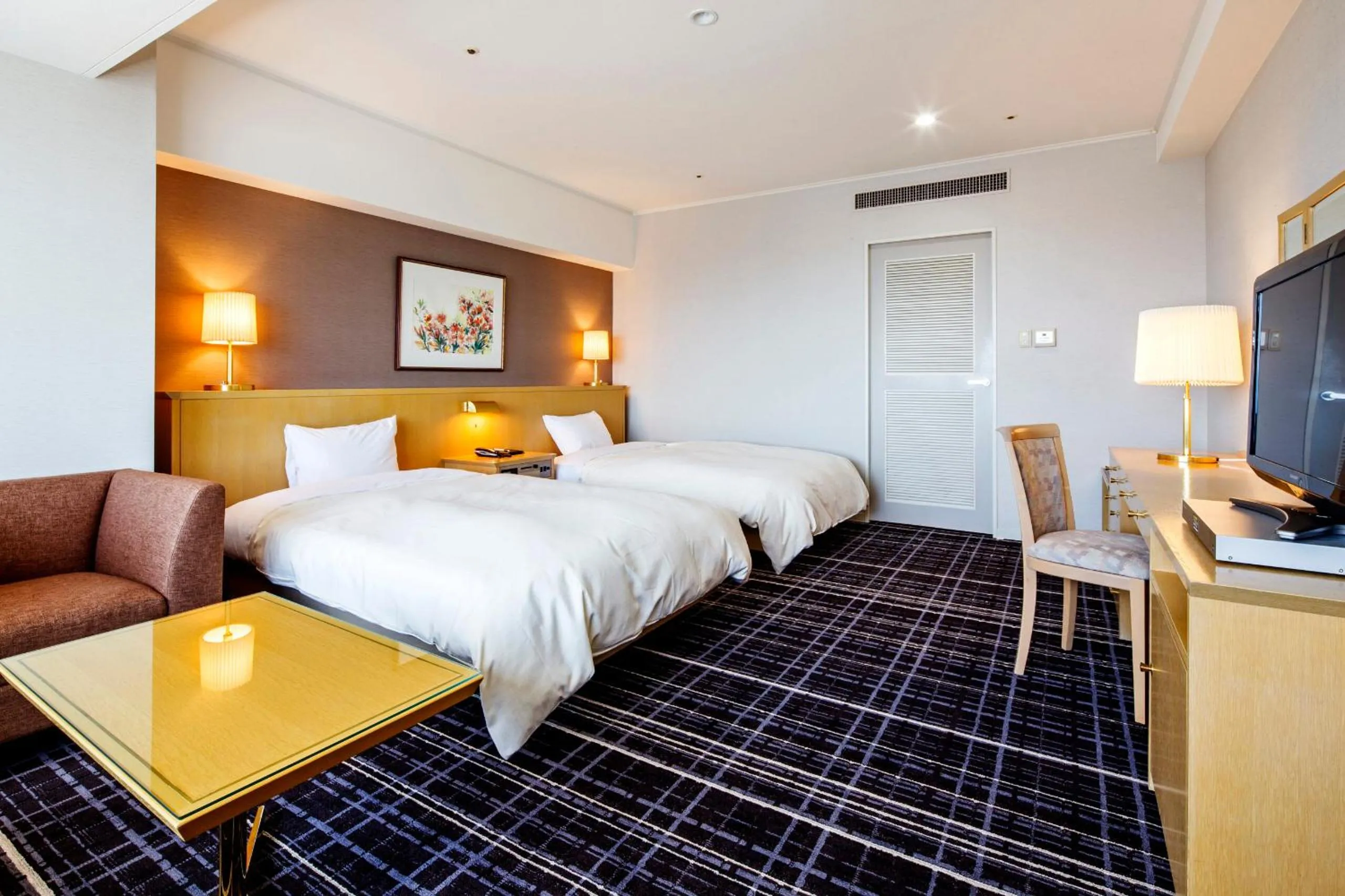 Bed in Kofu Kinenbi Hotel