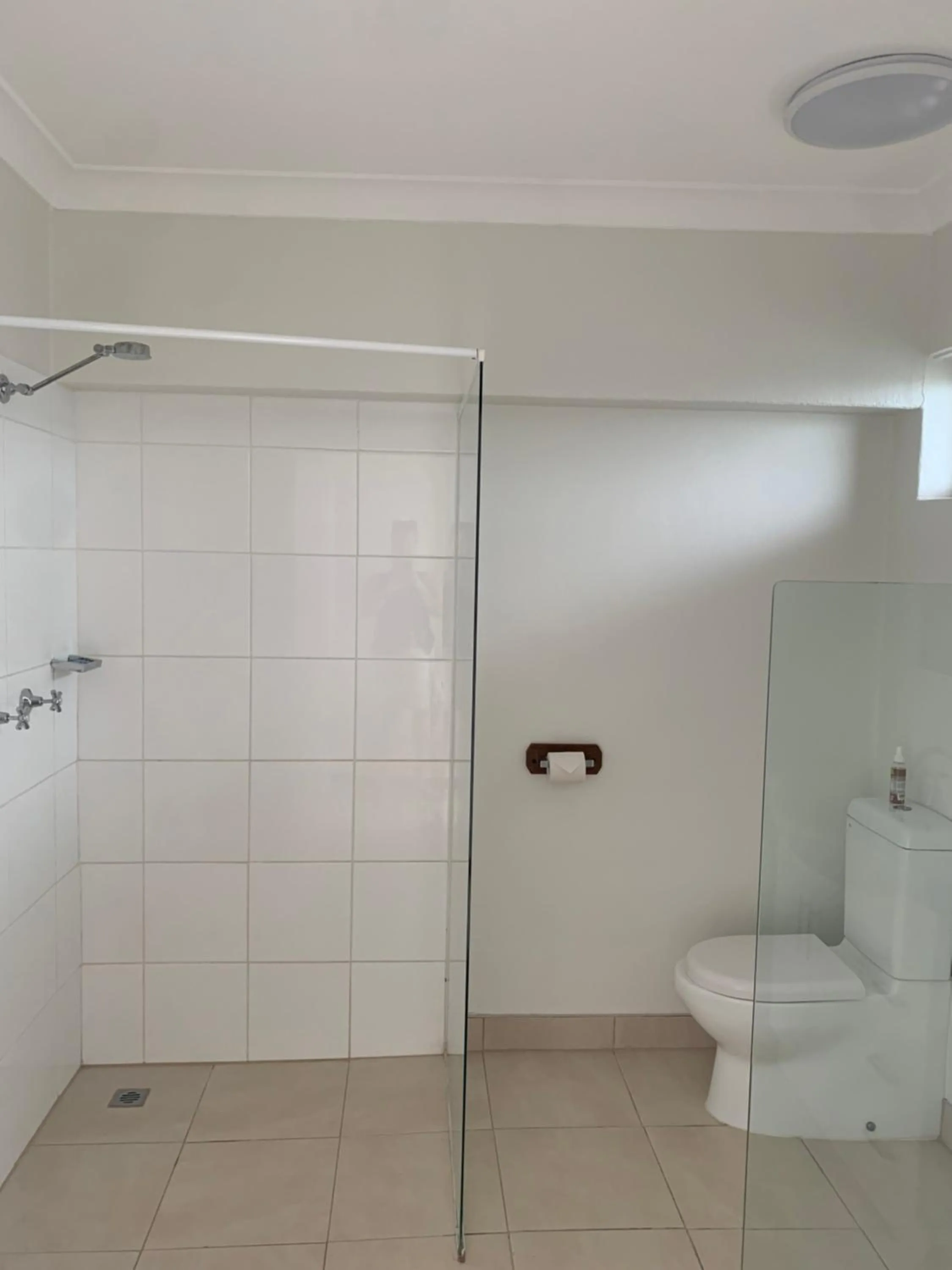 Bathroom in Airlie Beach Apartments