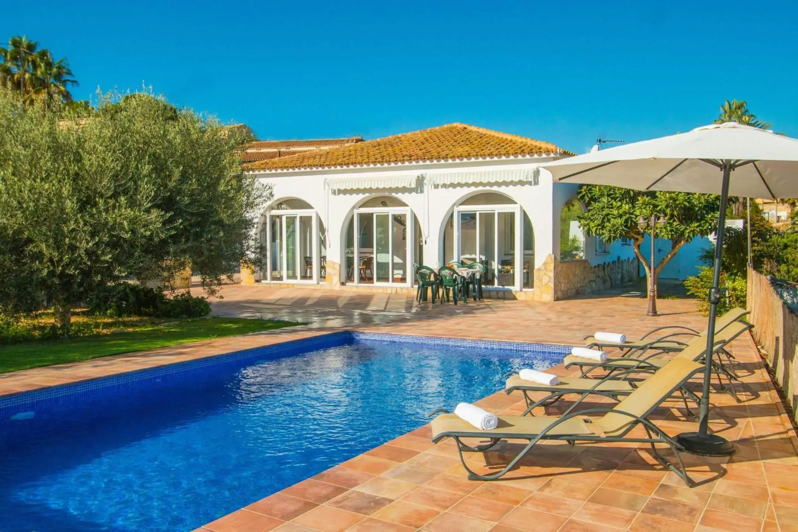 Villa Garlanda - PlusHolidays Villa Garlanda - PlusHolidays