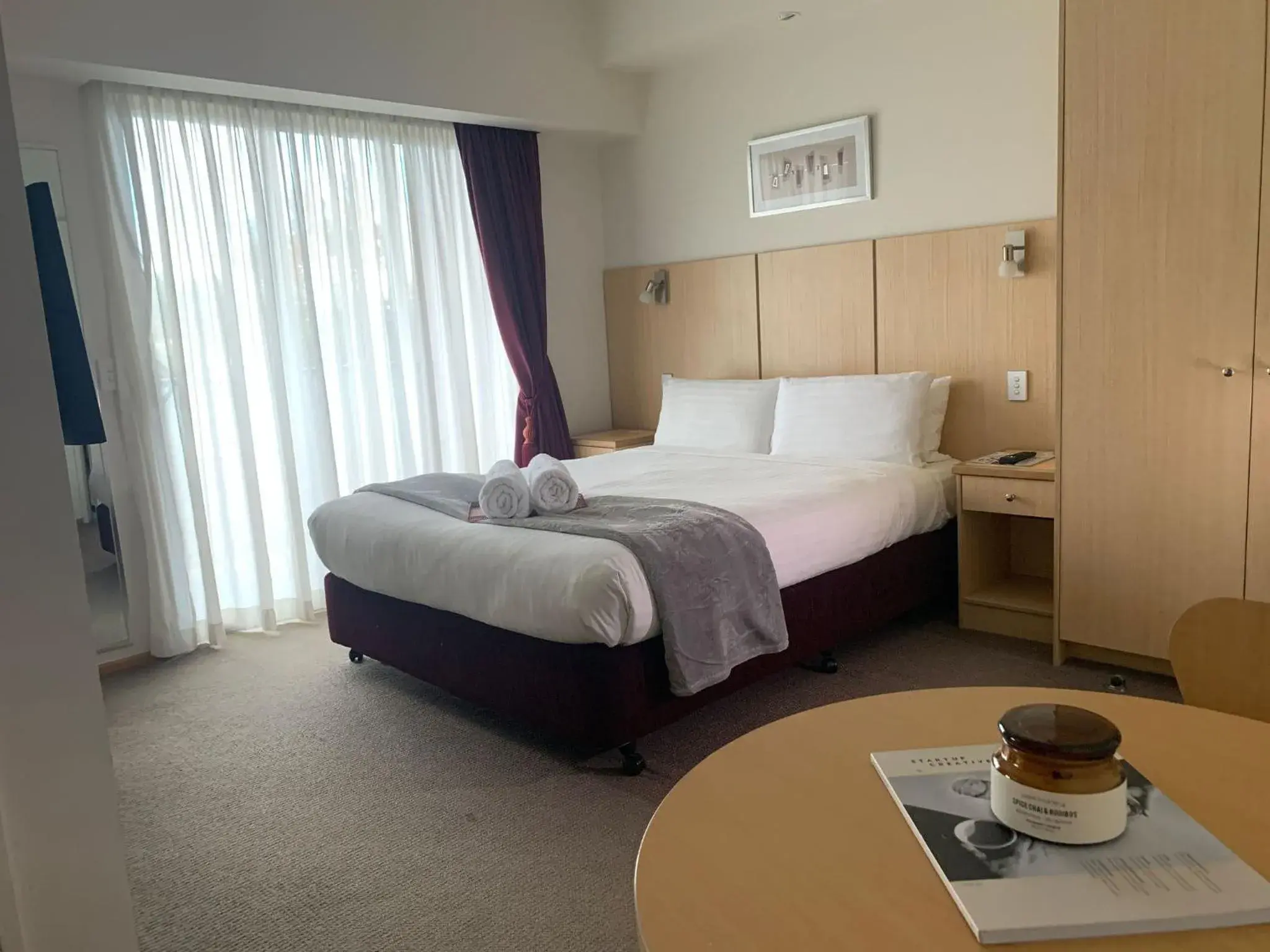 Standard Queen Room in Airport Ascot Motel Standard Queen Room in Airport Ascot Motel