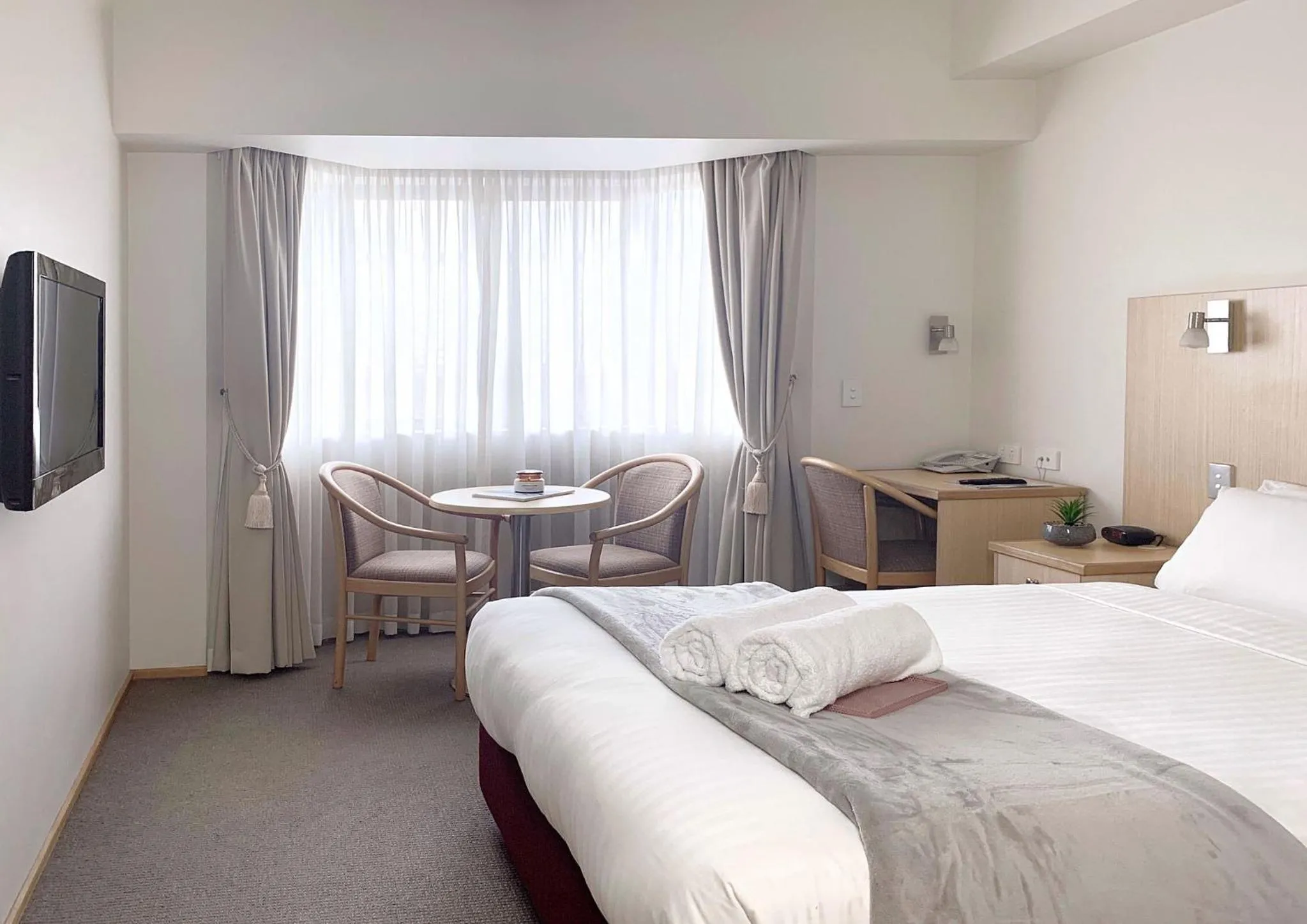 Bed in Airport Ascot Motel