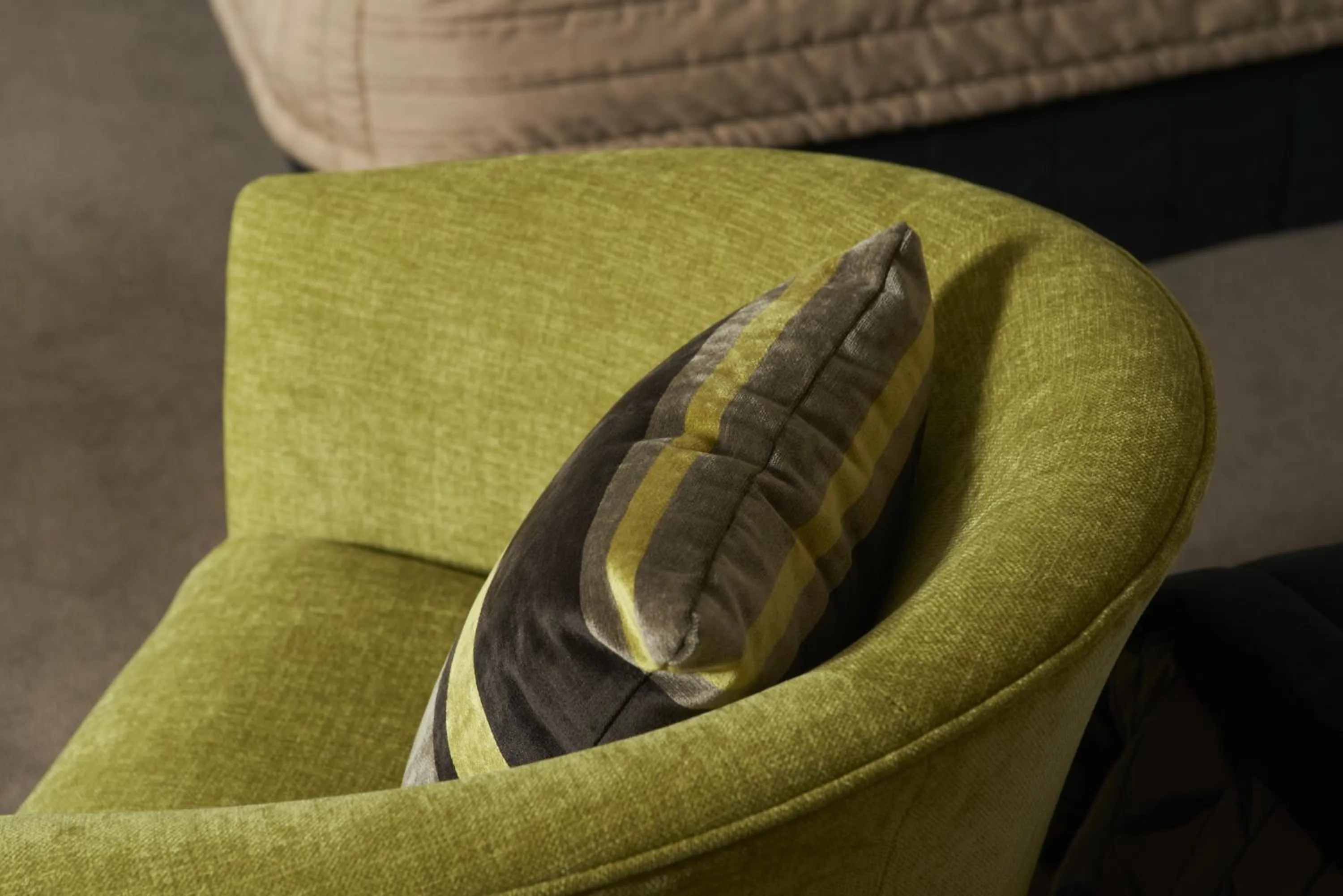 Seating area in Oceanside Resort & Twin Towers