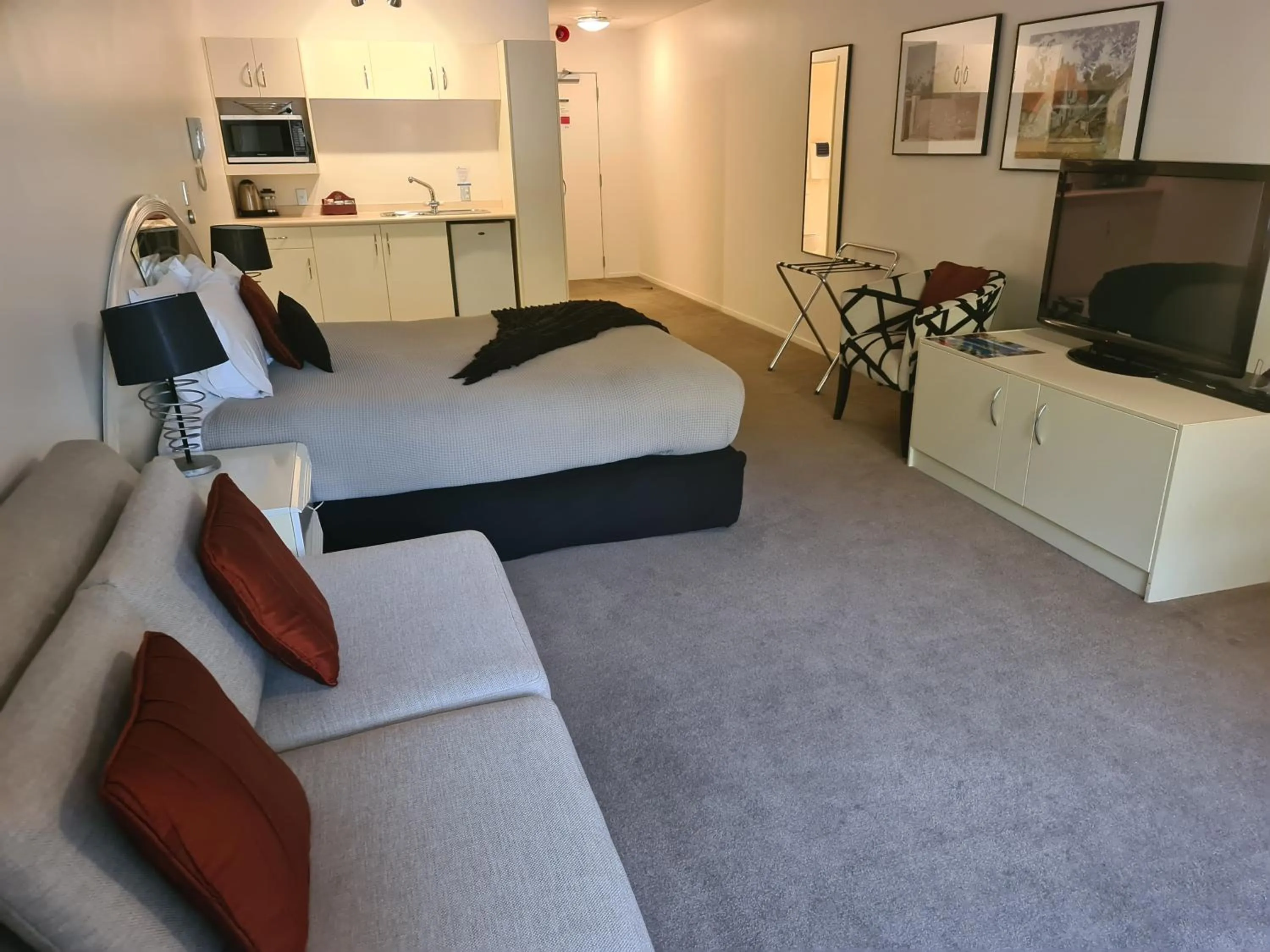 Oceanside Resort & Twin Towers