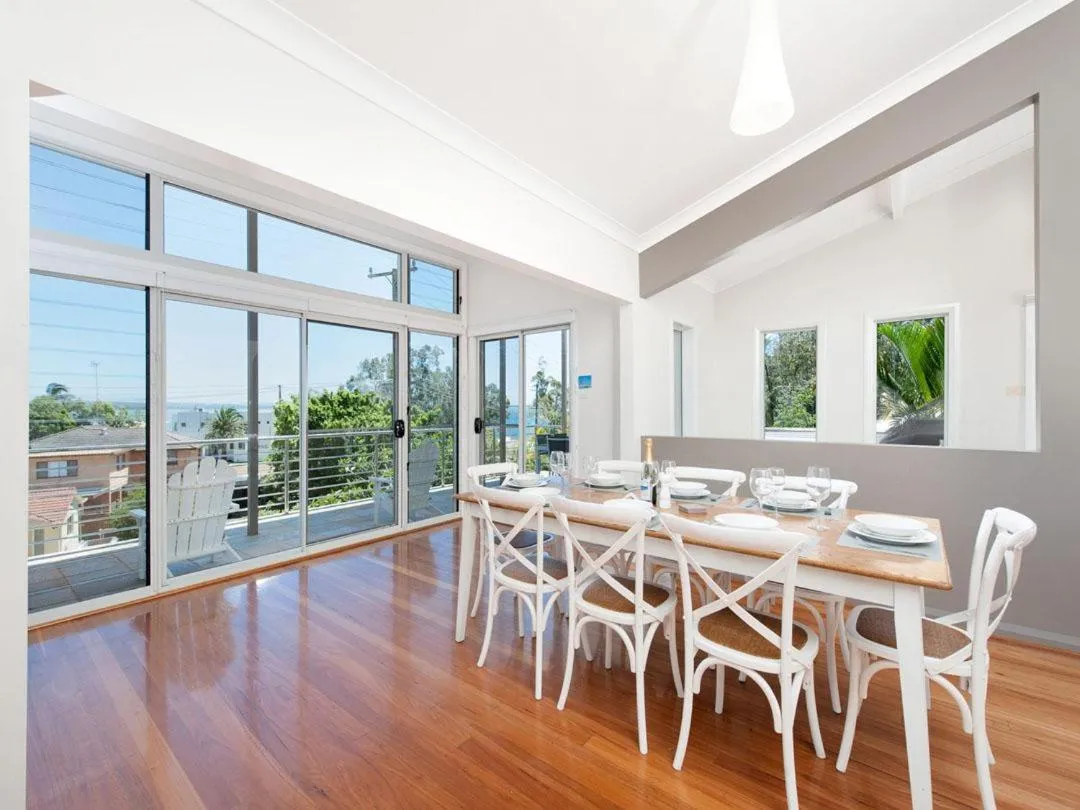 Beachside Haven - Your Perfect Oasis Home