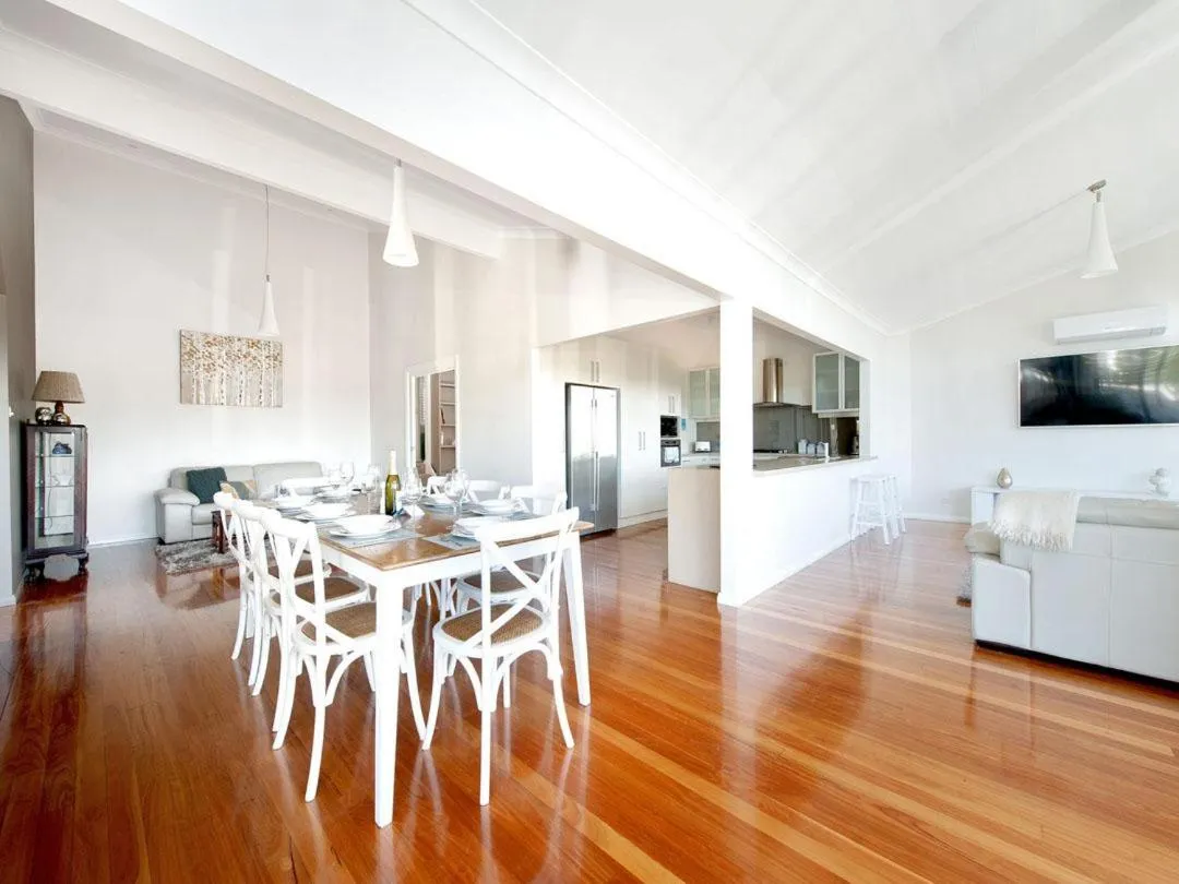Beachside Haven - Your Perfect Oasis Home