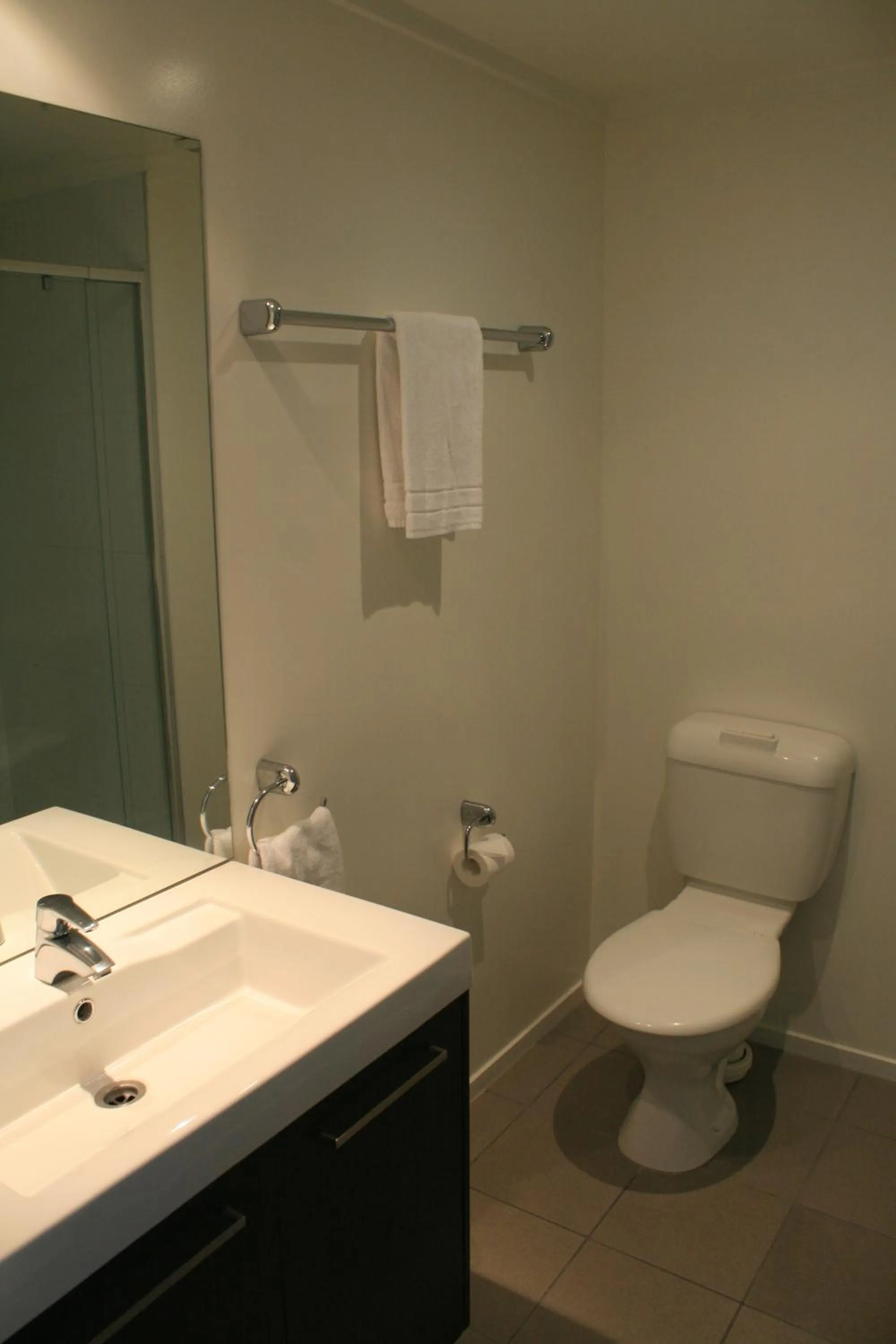 Bed in Atlas Suites and Apartments