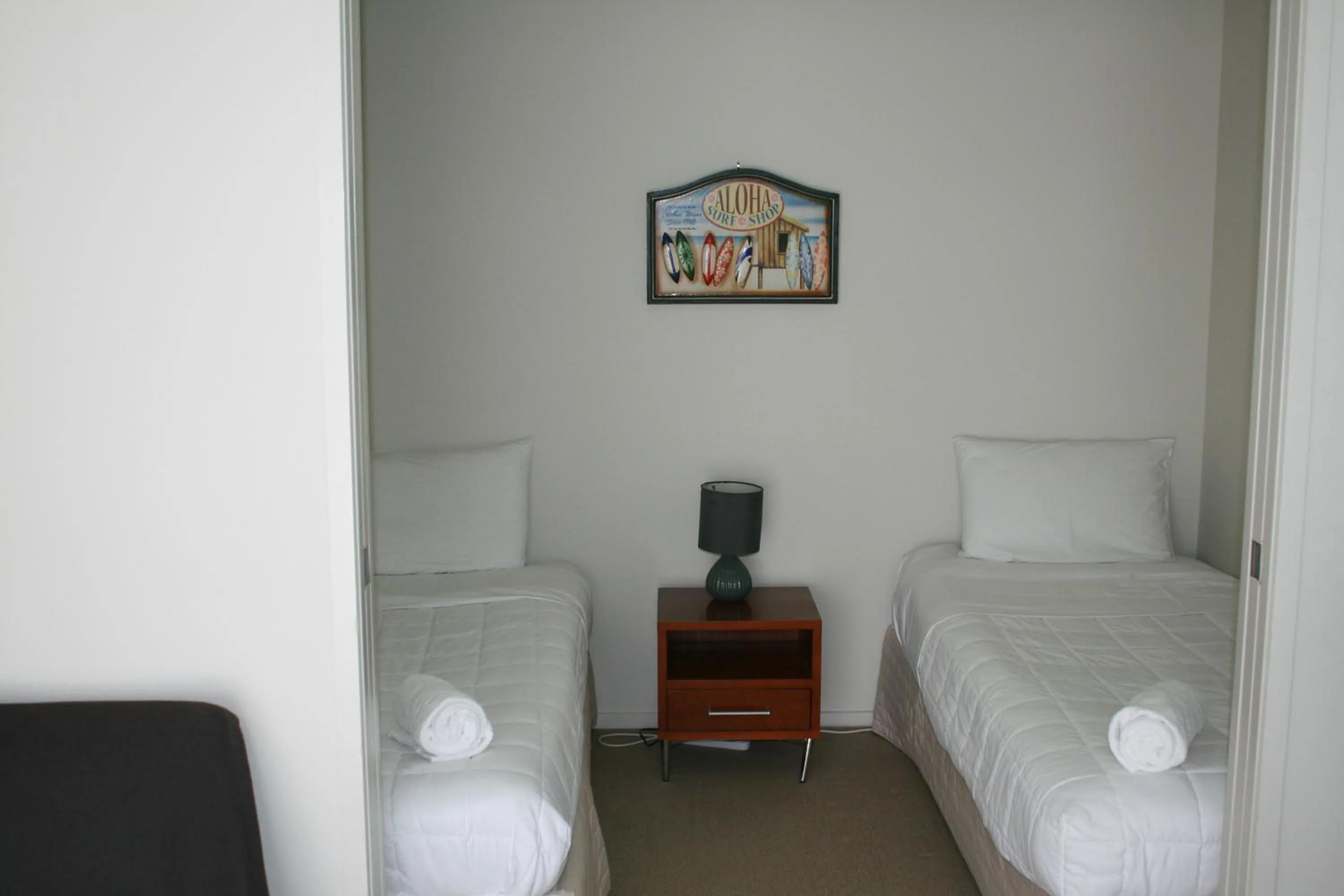 Bed in Atlas Suites and Apartments
