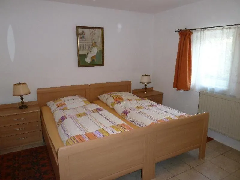 Bed in Grenzhof-Elisabethwohnung