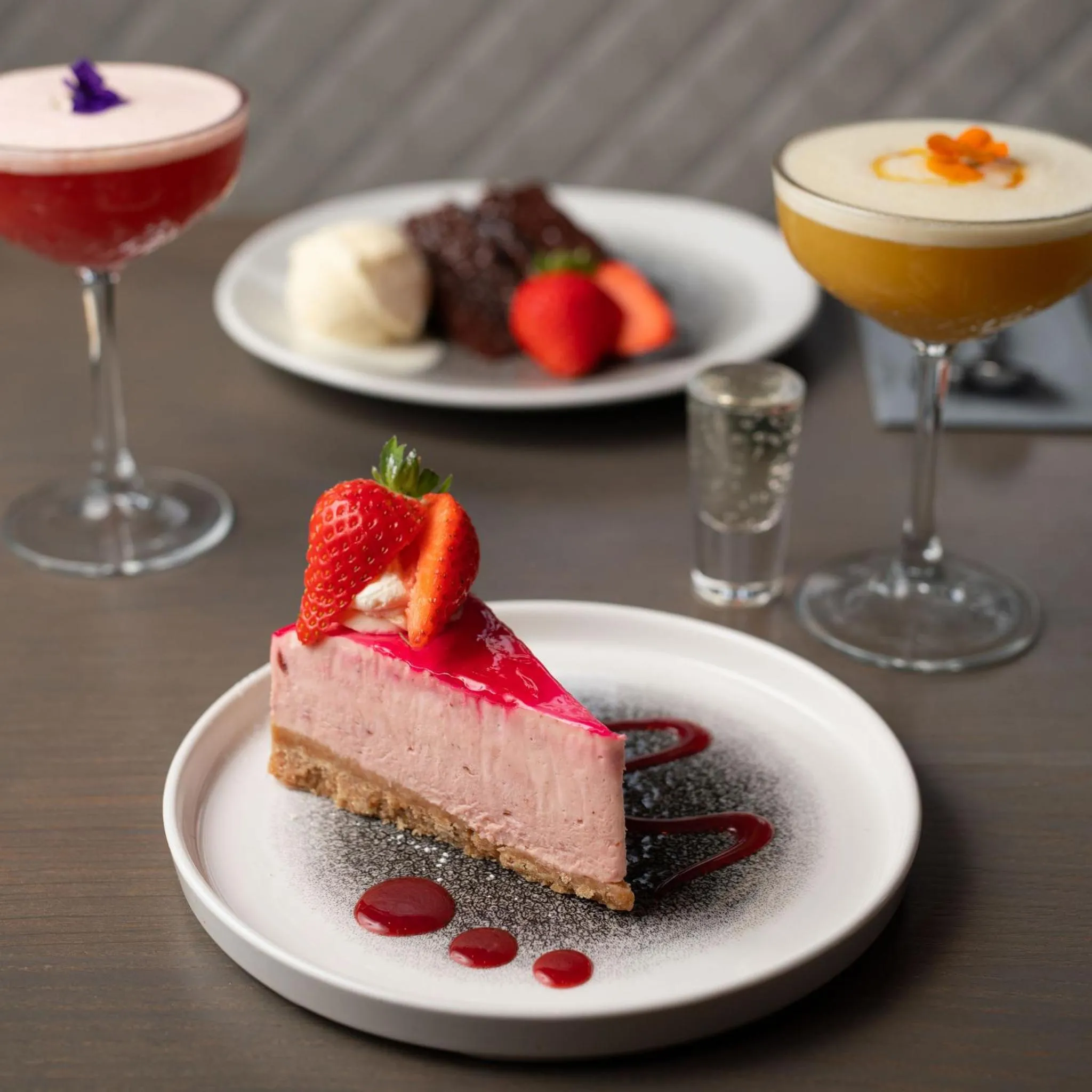 Food and drinks in Royal Hotel