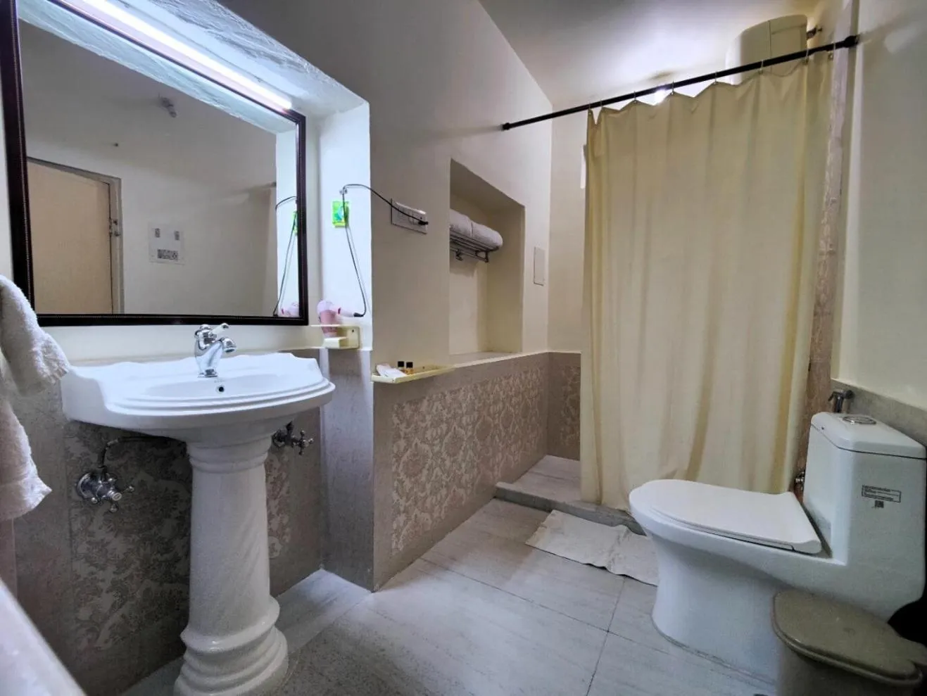 Palkiya Haveli - Heritage Hotel