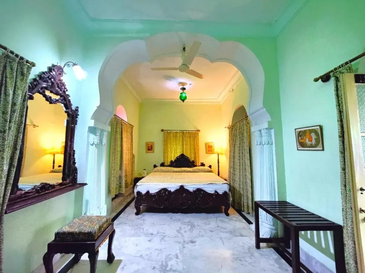 Deluxe Double or Twin Room - single occupancy in Palkiya Haveli - Heritage Hotel Deluxe Double or Twin Room - single occupancy in Palkiya Haveli - Heritage Hotel