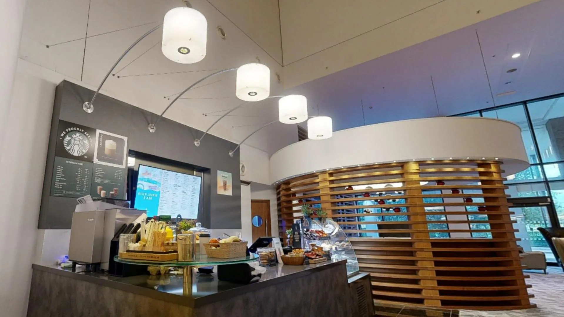 Restaurant/places to eat in Hilton London Heathrow Airport Terminal 5