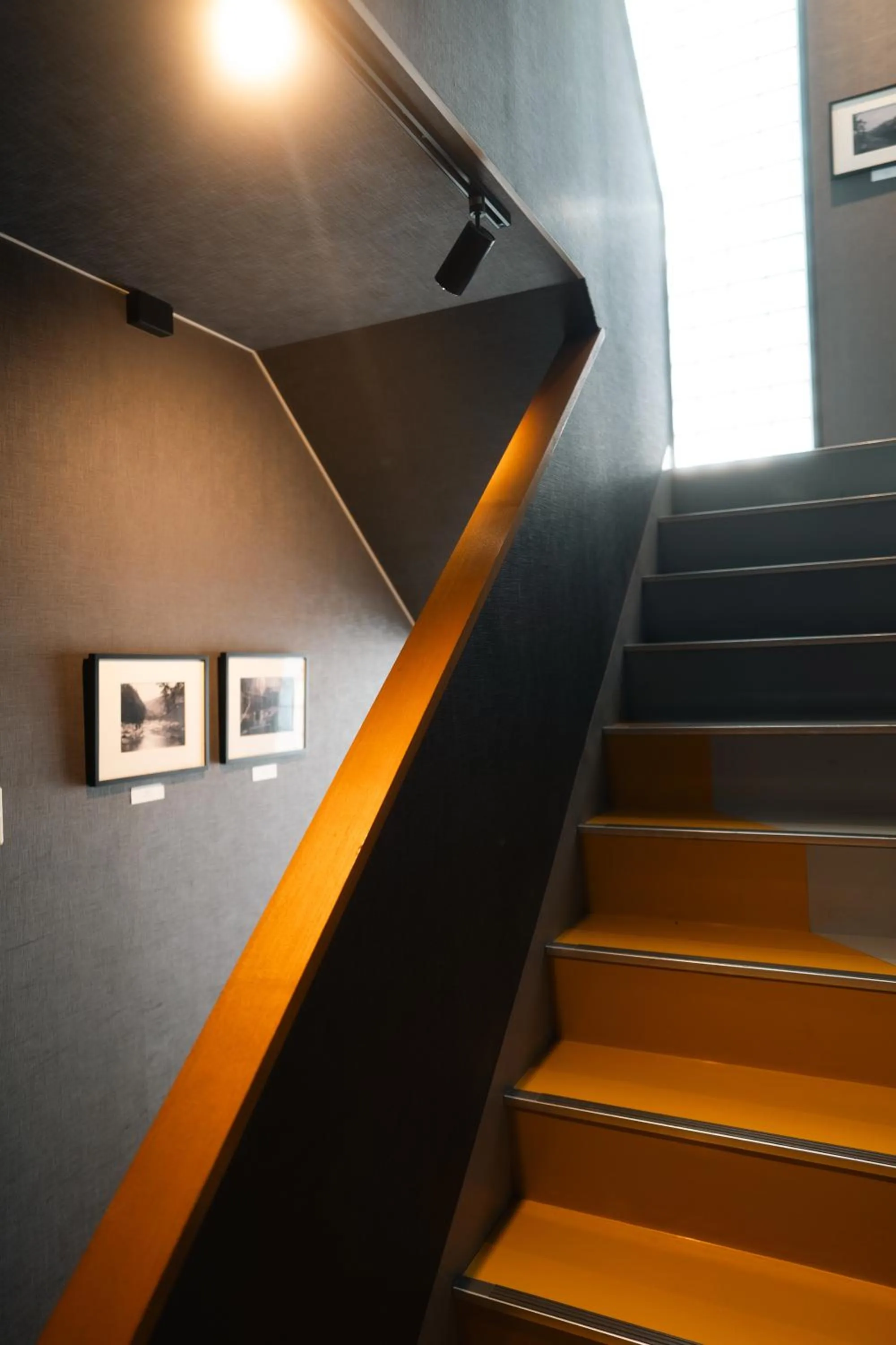 Text overlay in Yumoto Station Hotel MIRAHAKONE